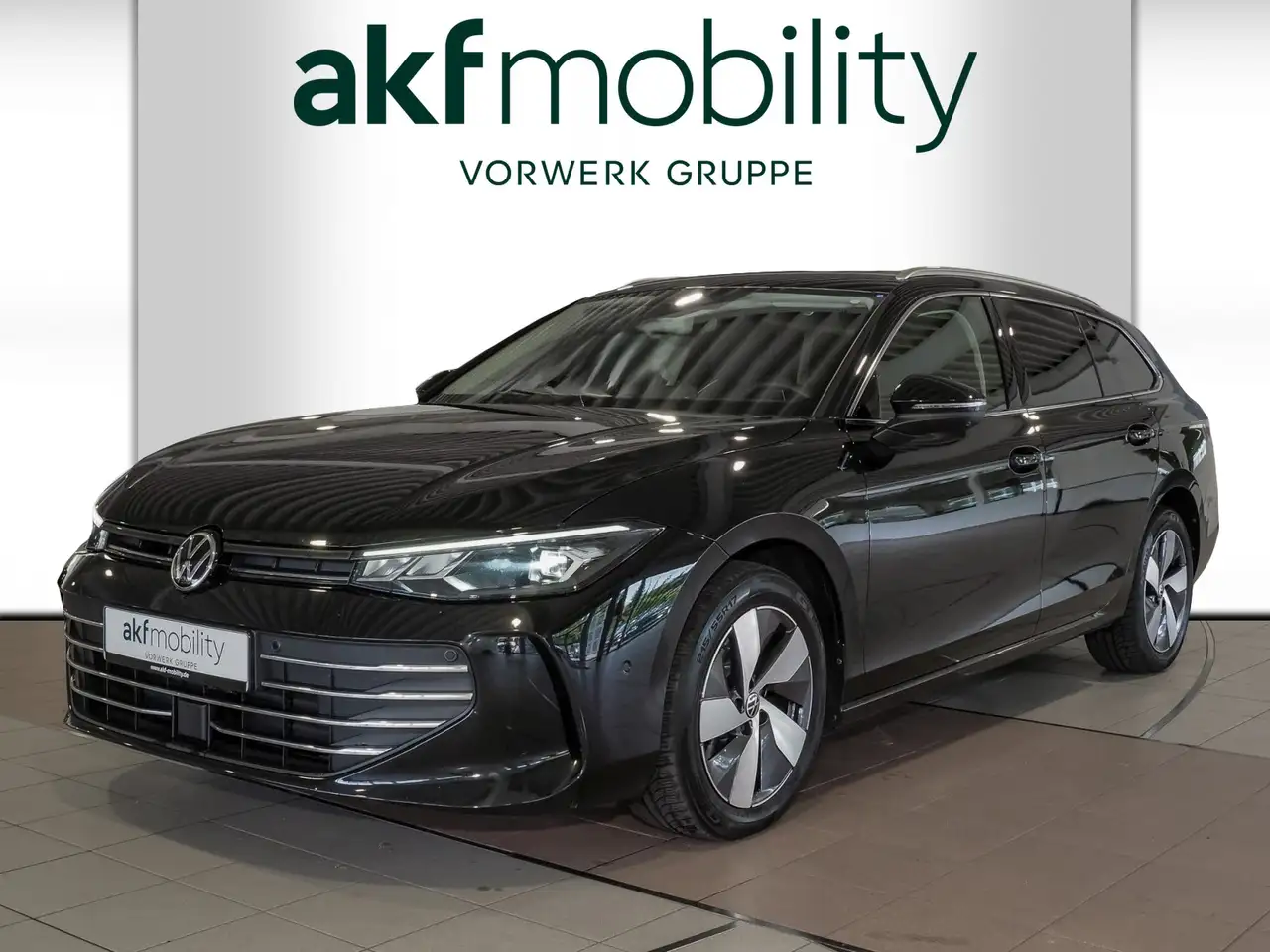 Volkswagen Passat BUSINESS 2.0 TDI — photo 1 of 19