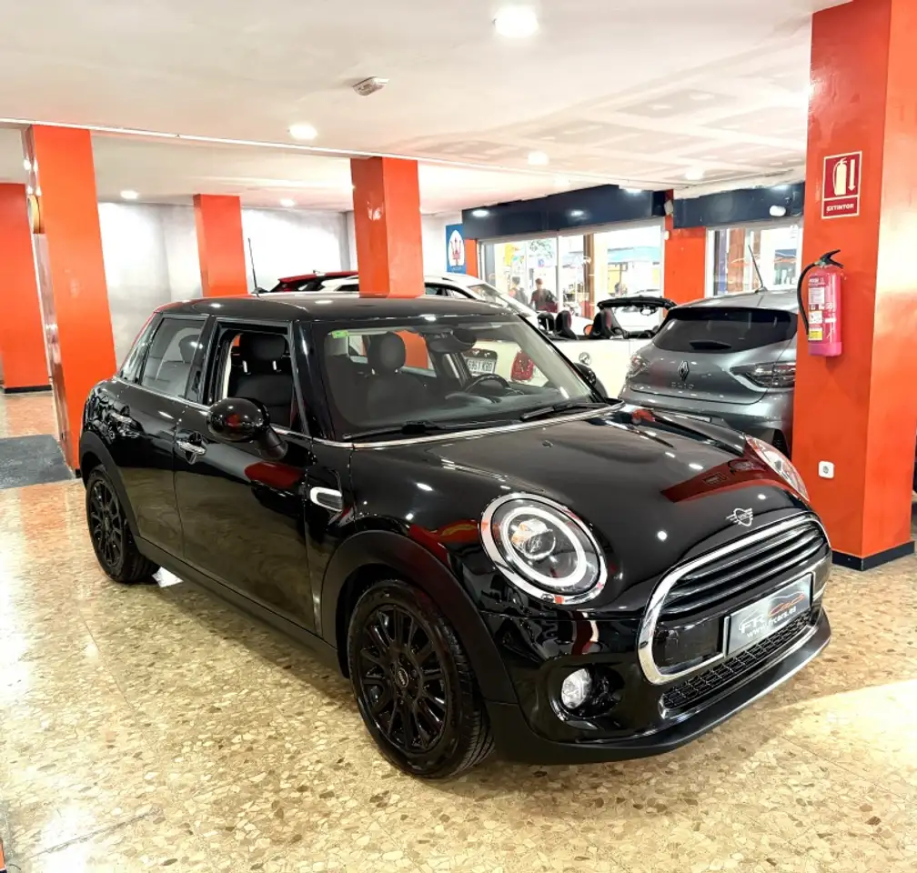 MINI Cooper Aut. — photo 1 of 15
