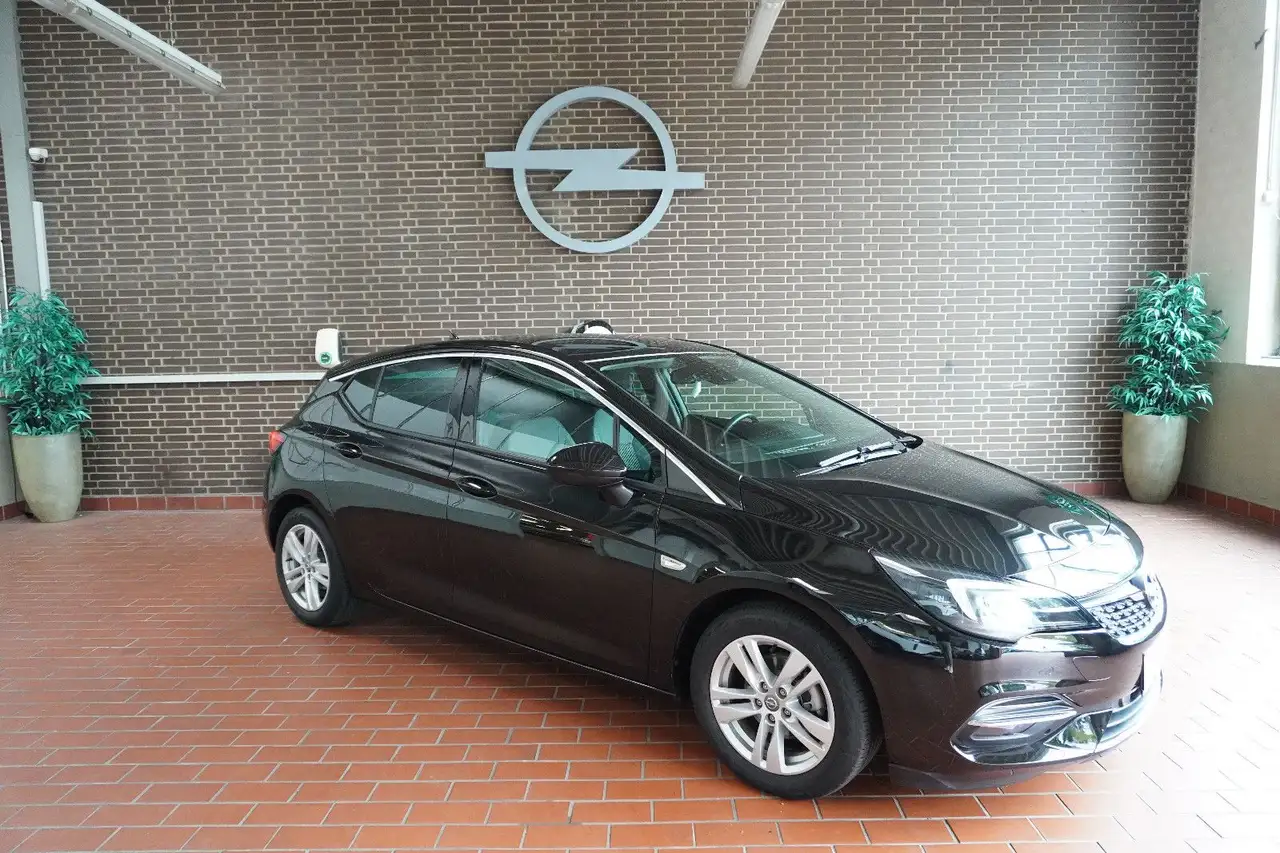 Opel Astra K Lim. 5-trg. Elegance Navi/Winter/LED/Kam — photo 1 of 15