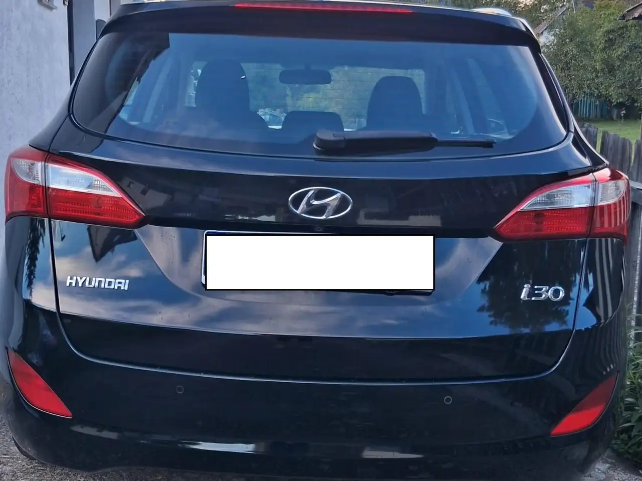 Hyundai i30 i30 blue Kombi 1.4 Classic Navigation — photo 1 of 11