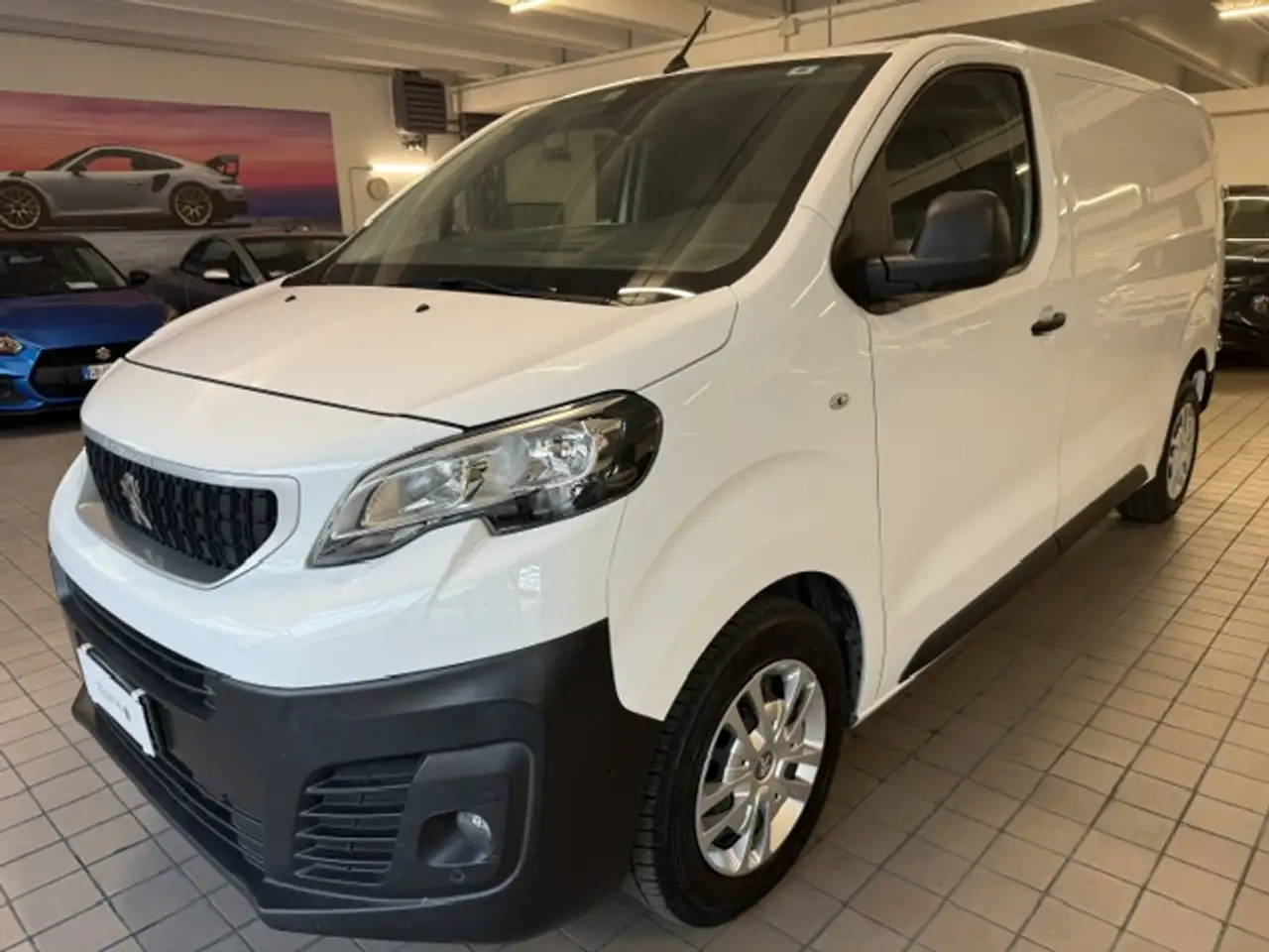 Peugeot Expert EXPERT PREMIUM 2.0 HDI — photo 1 of 15