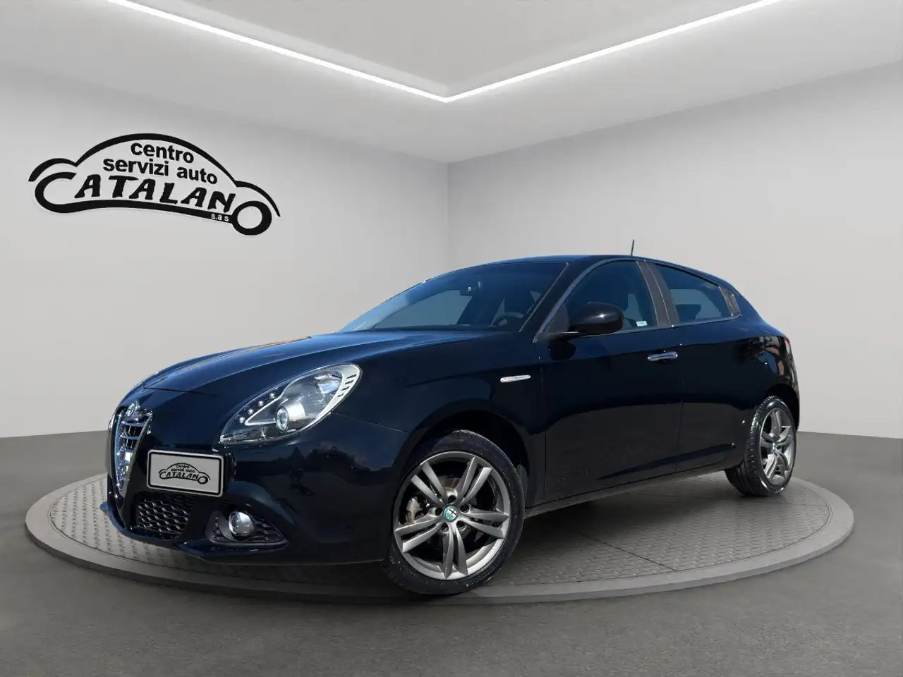 Alfa Romeo Giulietta 1.6 JTDm 120 CV Super — photo 1 of 15