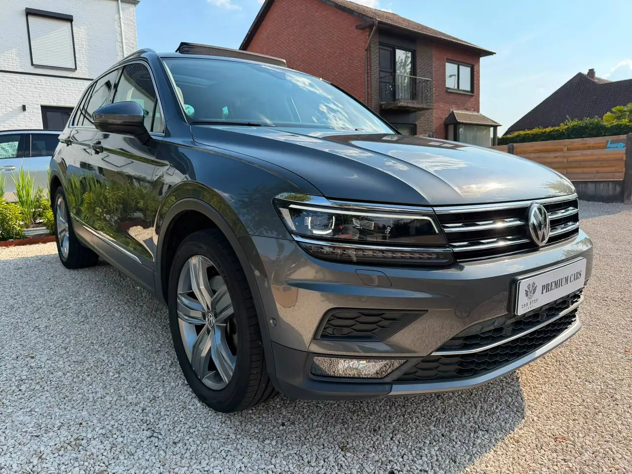 Volkswagen Tiguan Tiguan 2.0 TSI 4x4 Highline DSG — photo 1 of 15