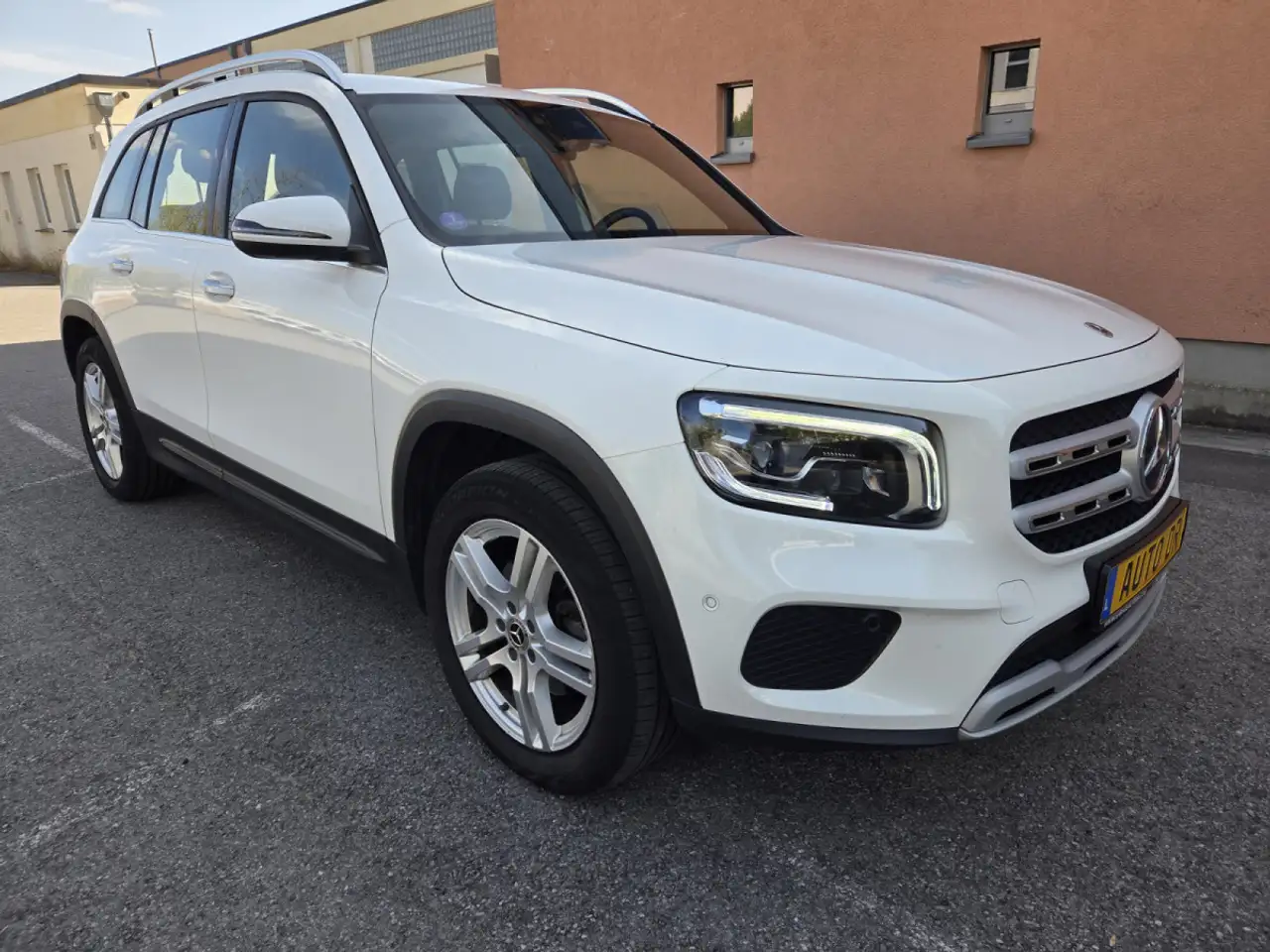 Mercedes-Benz GLB 200 4 Matic 163 CV 8G-DCT (Garantie 12 Mois) — photo 1 of 22