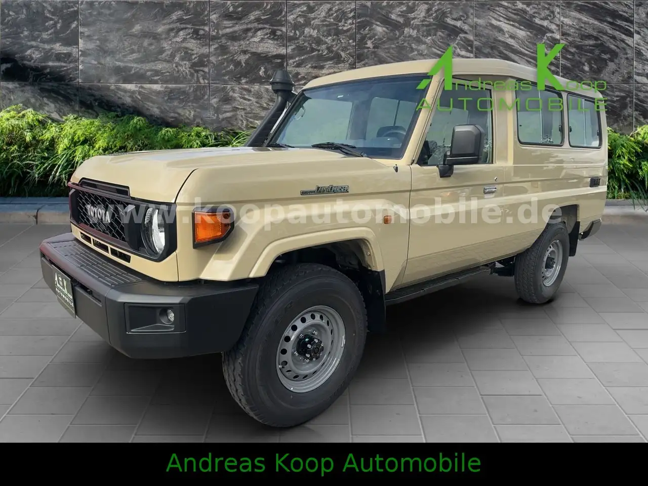 Toyota Land Cruiser GRJ 78 4,0i V6 PowerPaket 2x90 EFH — photo 1 of 15
