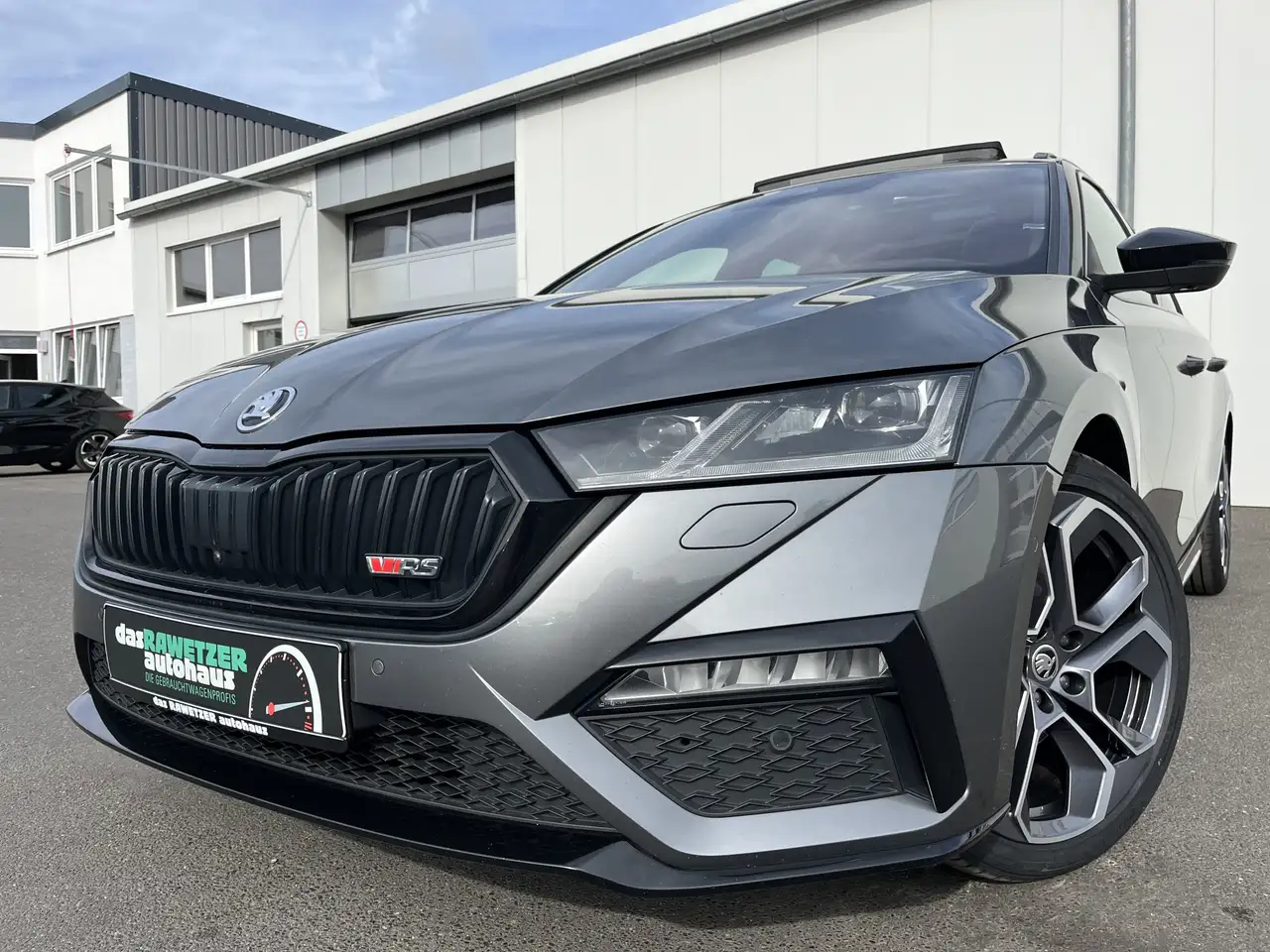 Skoda Octavia Combi 2.0 TDI DSG 4x4 RS 181€ m.20% Anz. HeadUp — photo 1 of 15