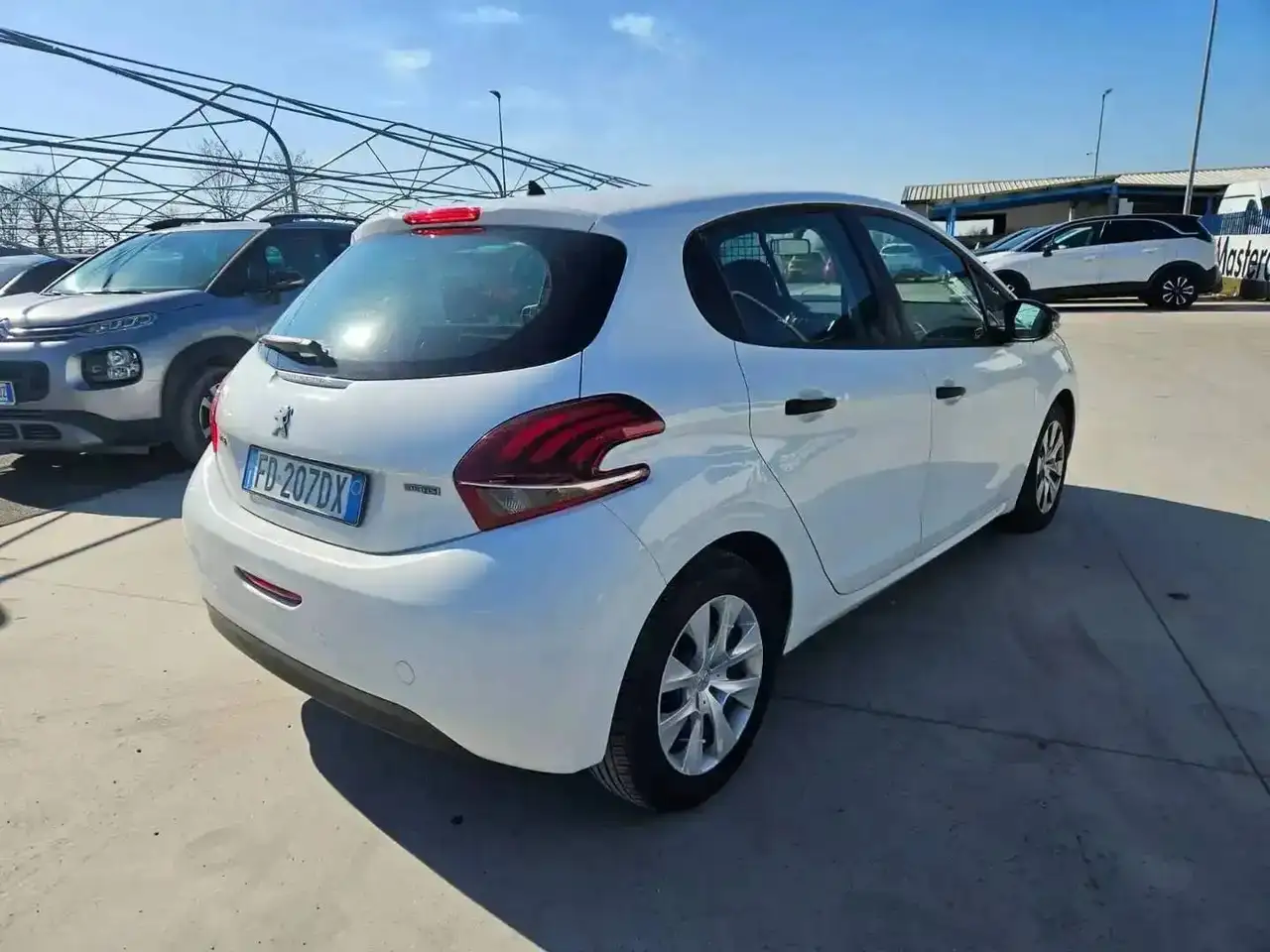 2016 Peugeot 208 208 5p 1.6 bluehdi Active 75cv 2 posti N1 FD207DX, photograph 6