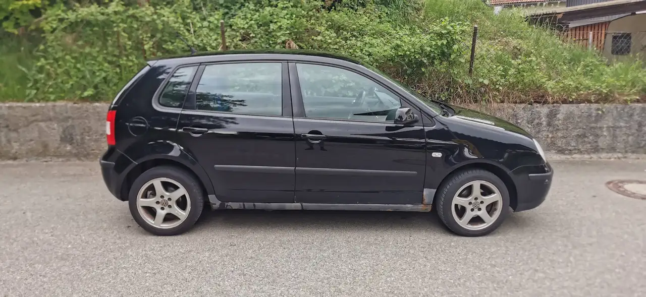 Volkswagen Polo Polo IV 1.4 TDI Trendline — photo 1 of 12