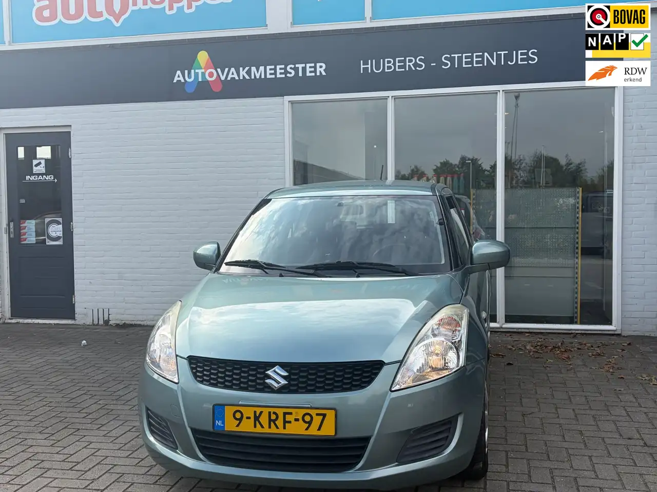 Suzuki Swift 1.2 Comfort EASSS — photo 1 of 14