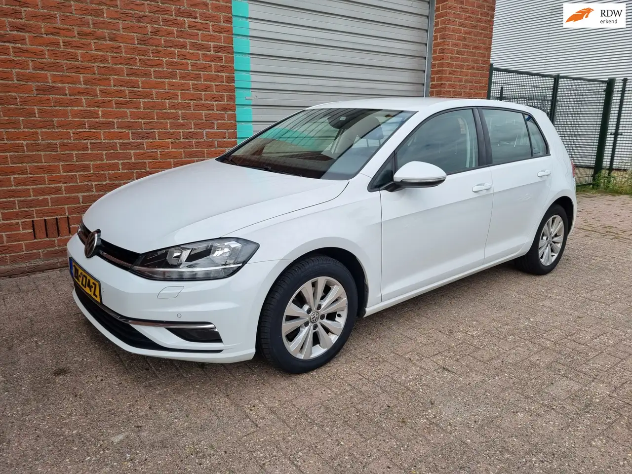 Volkswagen Golf 1.4 TSI Comfortline 5-Drs DSG-Aut. Bj:2018 — photo 1 of 40