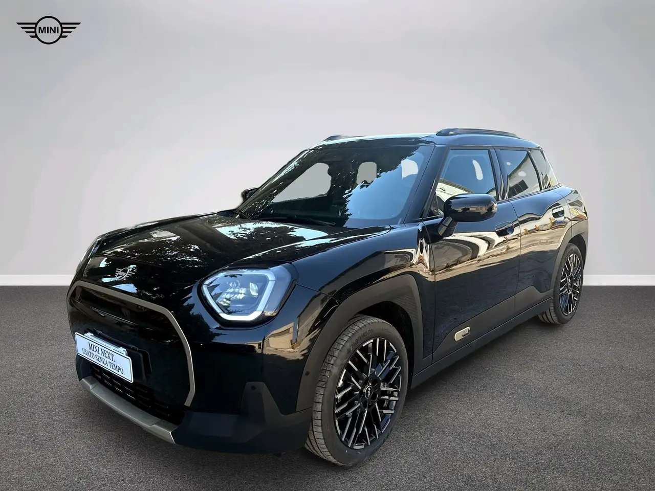 MINI Aceman Favoured — photo 1 of 17