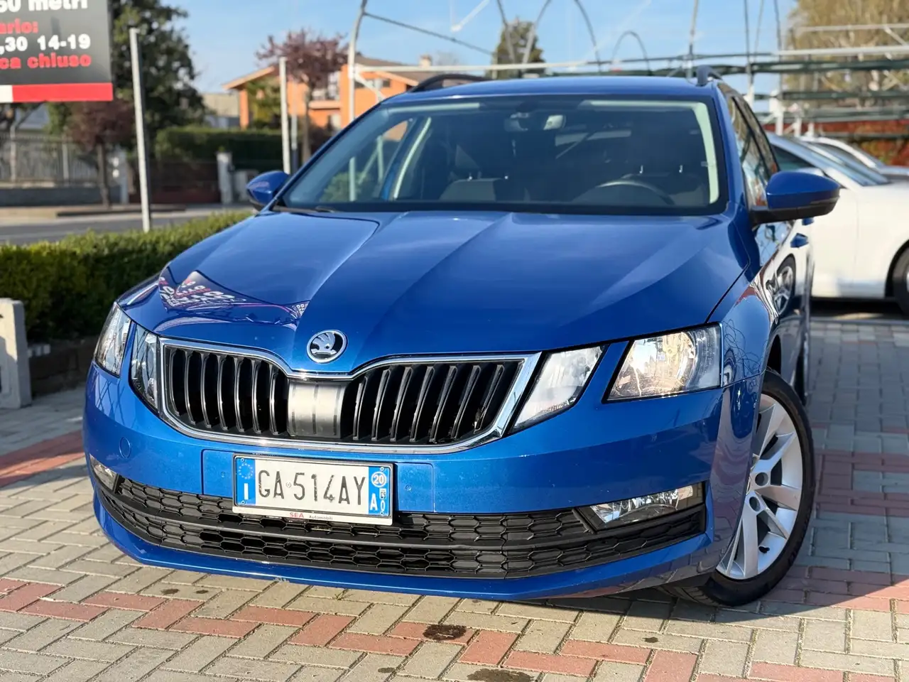 Skoda Octavia Octavia 1.6 TDI SCR 115 CV Wagon Executive — photo 1 of 23