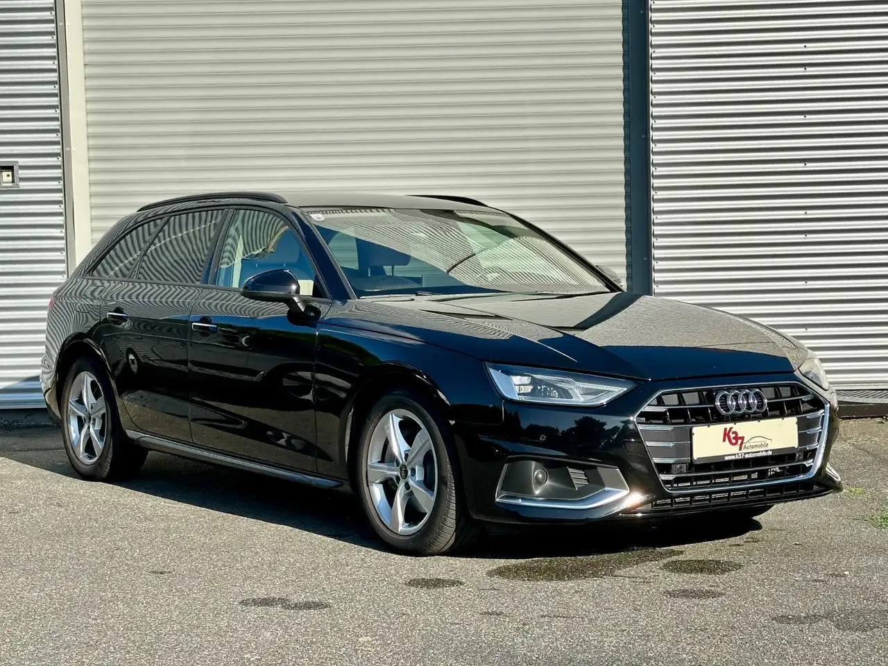 Audi A4 Avant Hybrid advanced *Leder*Massage*DCC*KEY* — photo 1 of 27