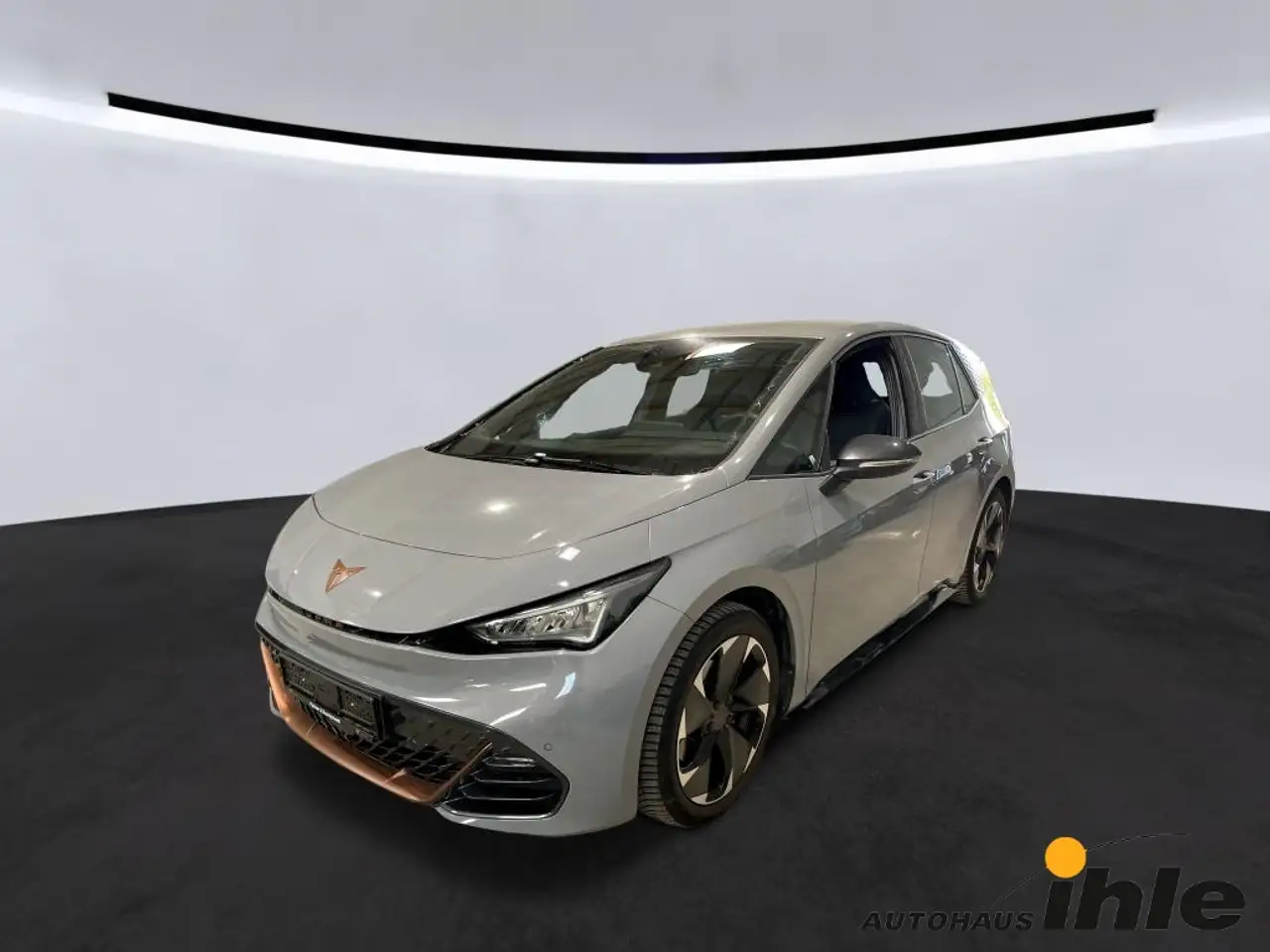 CUPRA Born 58 kWh R-FAHRKAMERA+ACC+SITZHEIZUNG — photo 1 of 11