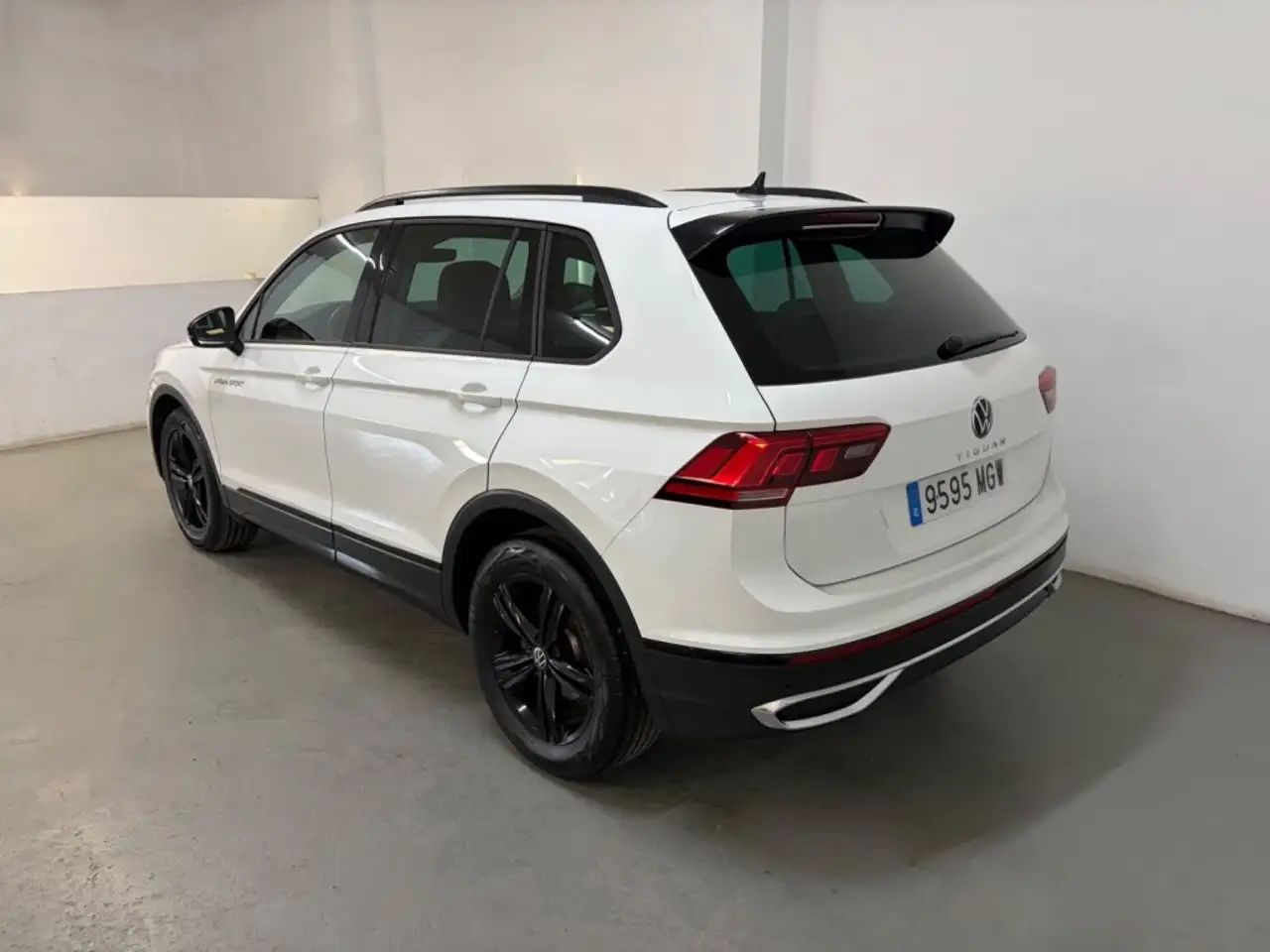 2023 Volkswagen Tiguan 2.0TDI Urban Sport DSG 110kW, photograph 8