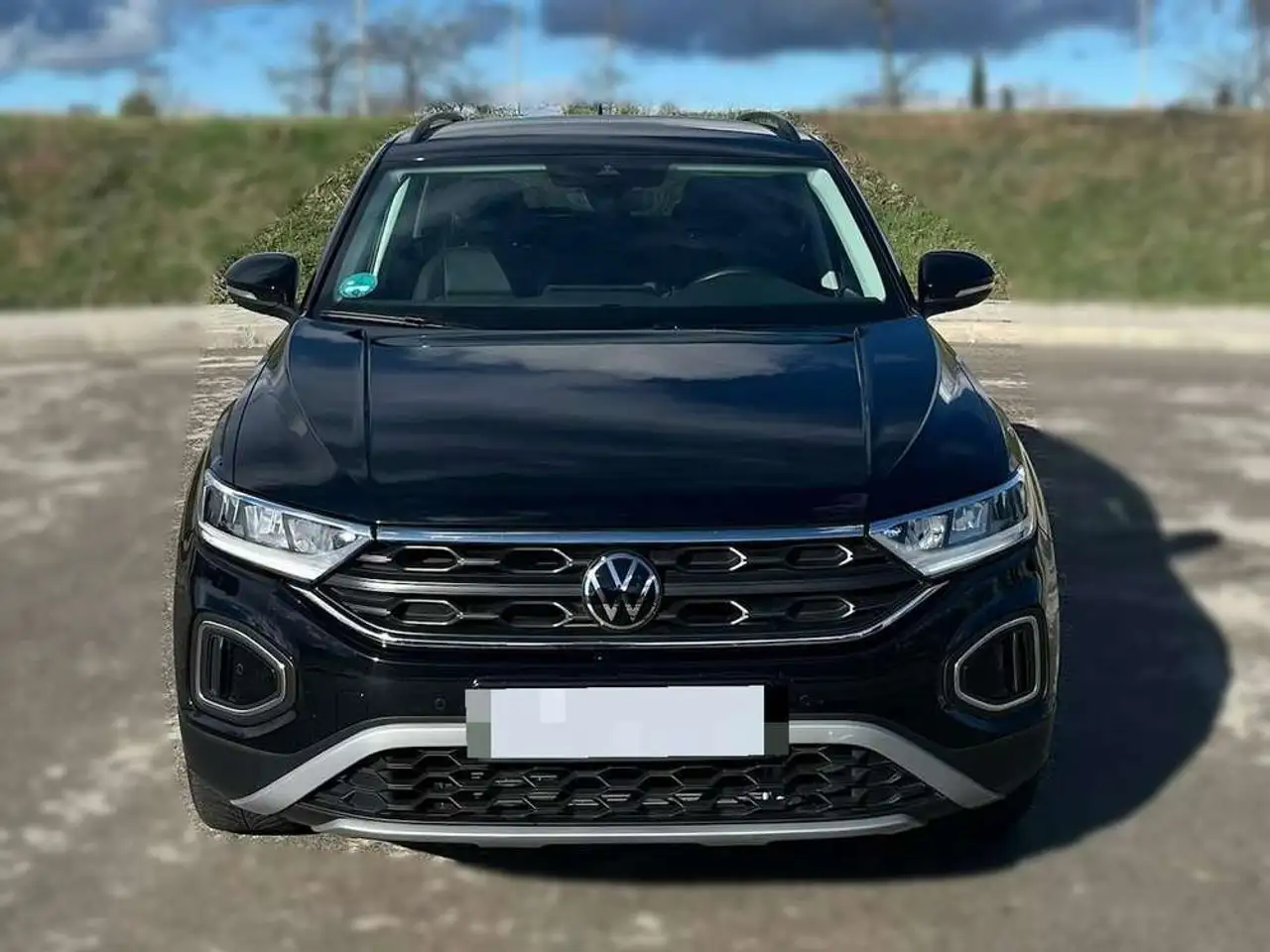 Volkswagen T-Roc "Más" 1.0 TSI 85kW (115CV) — photo 1 of 10