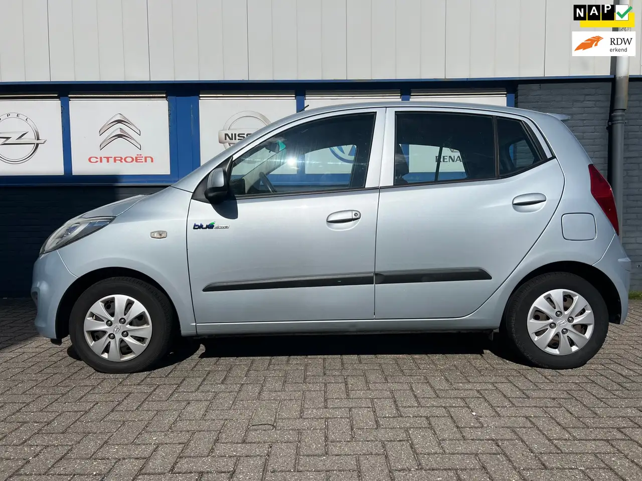 Hyundai i10 1.0 i-Drive Cool 2013 102000km 3995eu — photo 1 of 24