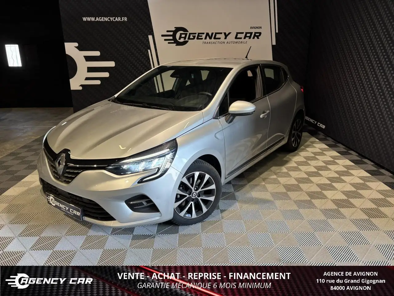 Renault Clio 1.3 Tce - 140 Techno - CAMERA / APPLECAR / SUIVI RENAULT / PNEUS NEUF — photo 1 of 33