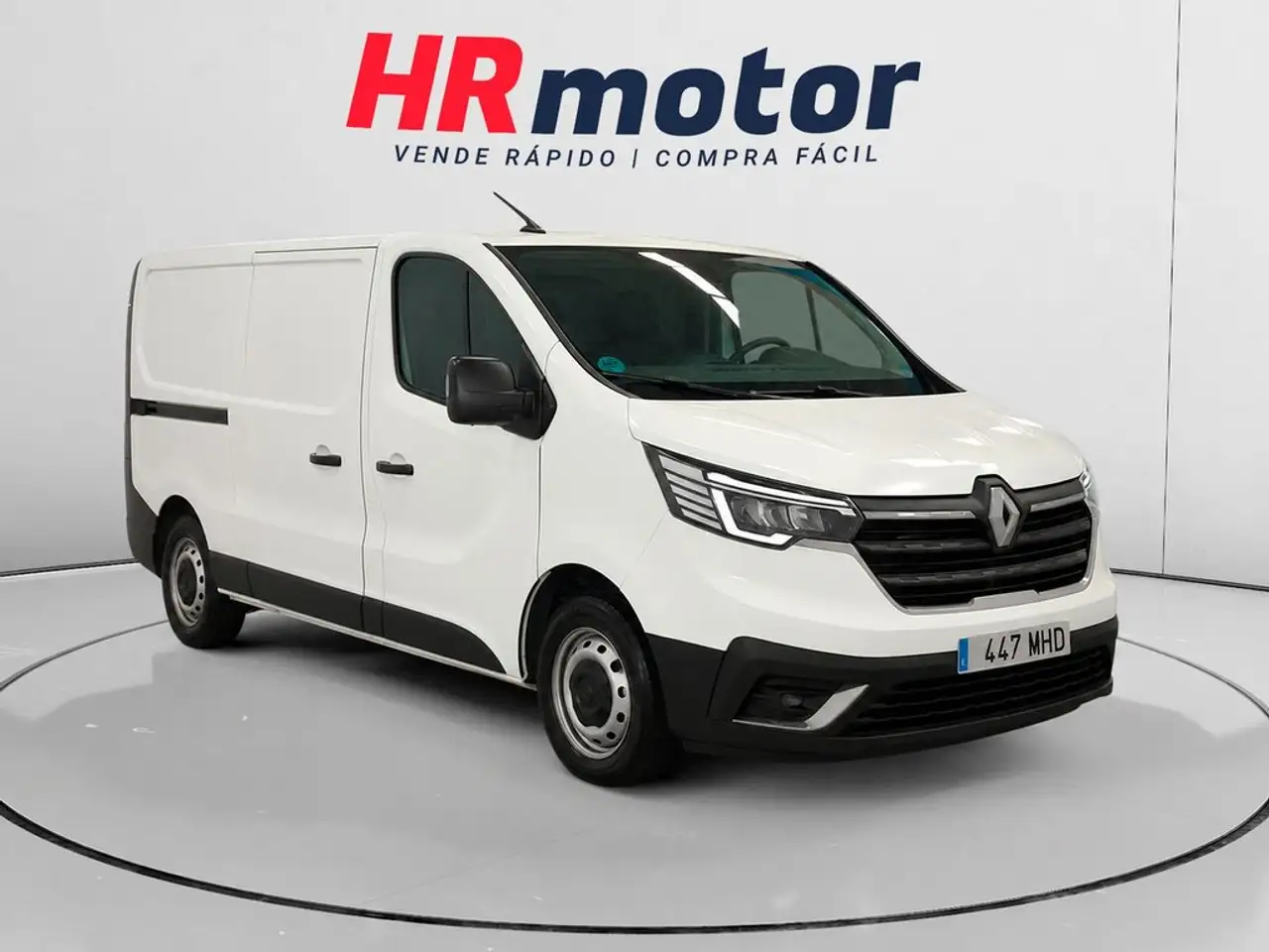 Renault Trafic Furgón L1H1 BluedCi 96kW — photo 1 of 15