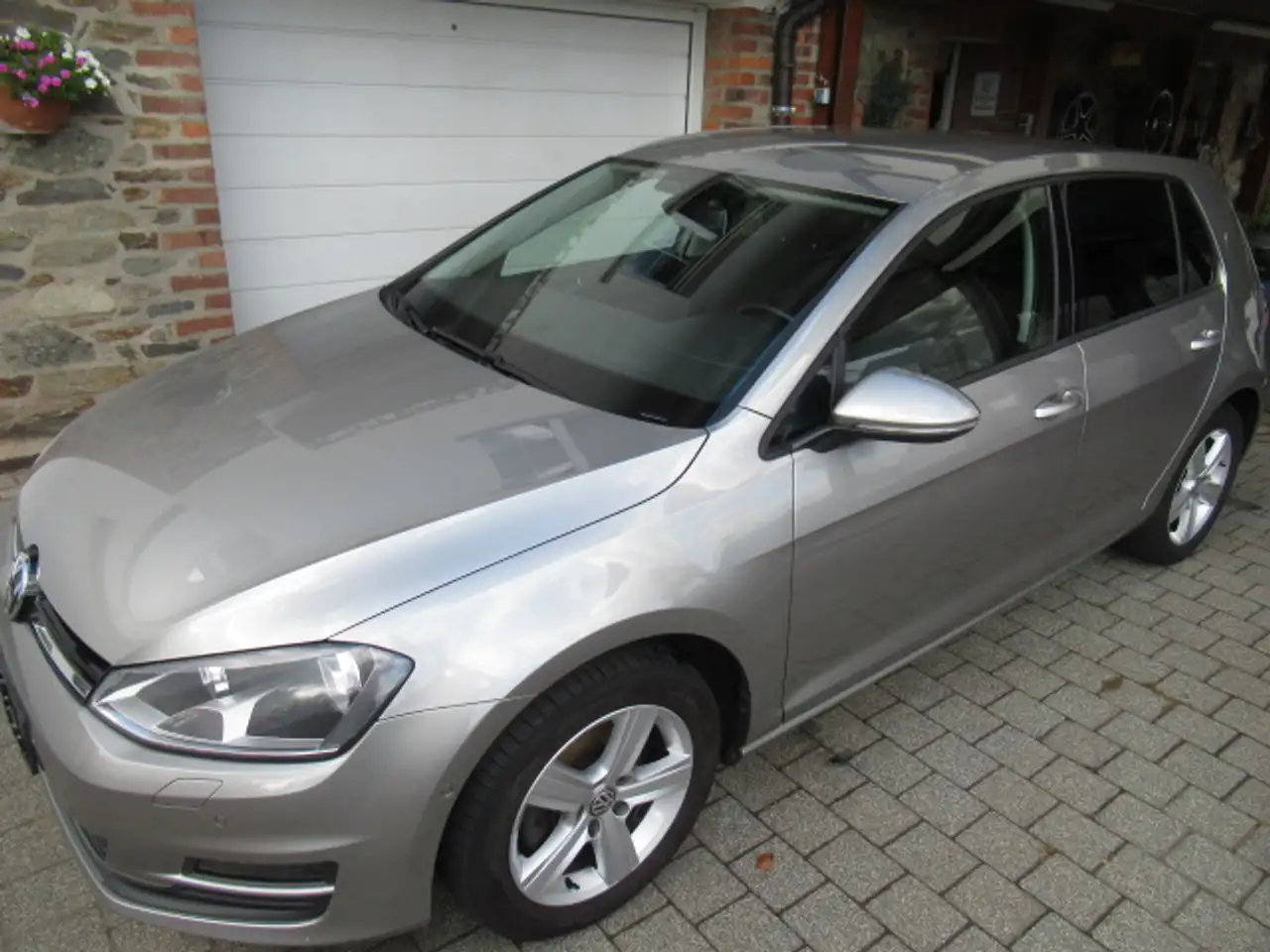 Volkswagen Golf Comfortline BMT — photo 1 of 24