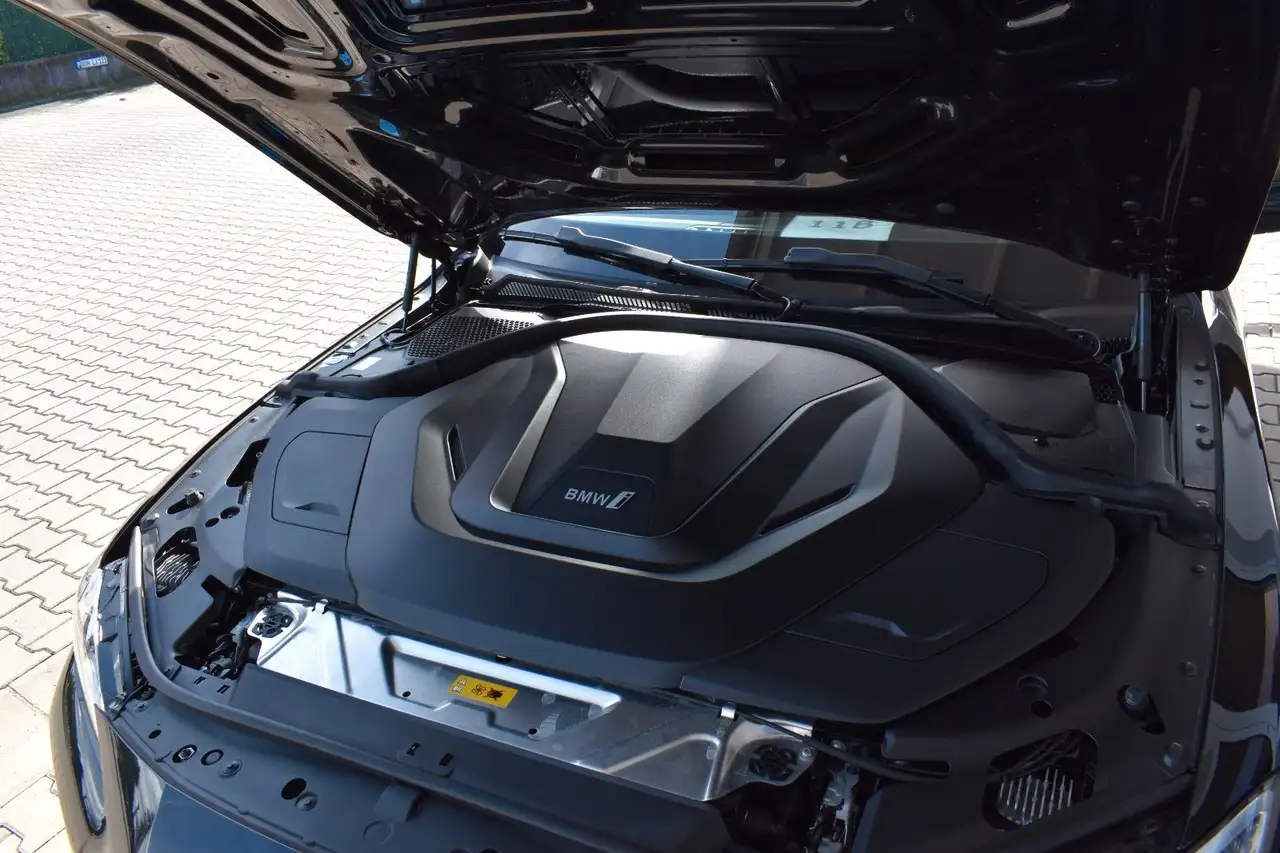 2023 BMW i4 35 eDrive M Sport Gran Coupe Schiebedach Keyl, photograph 11
