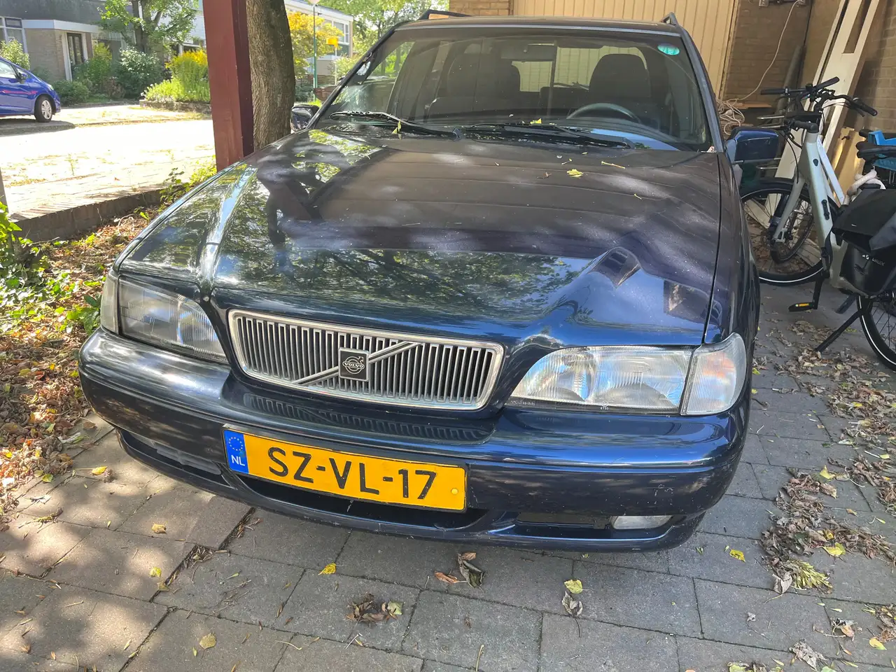 Volvo V70 V70 2.5 Sports-Line — photo 1 of 8