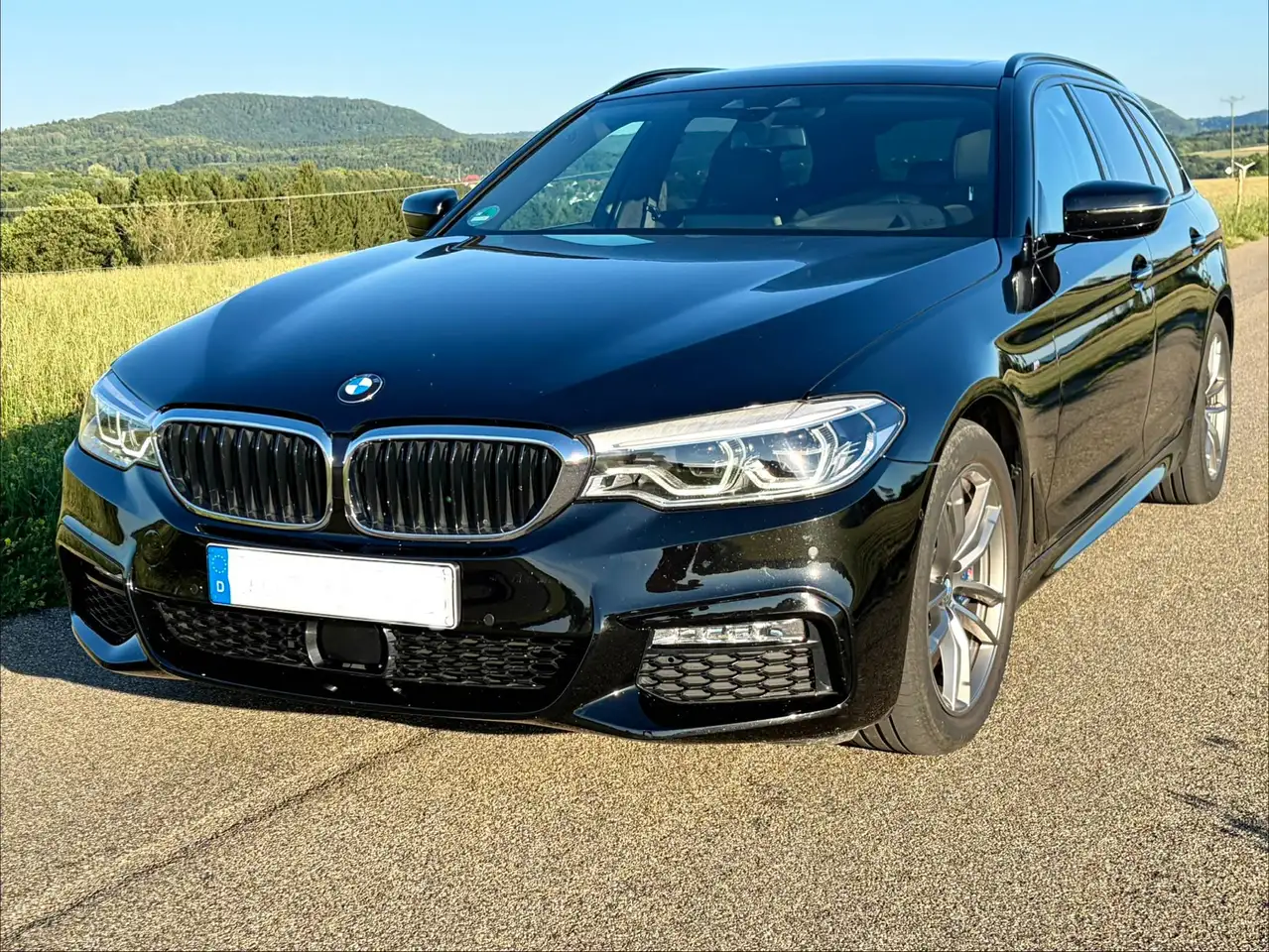 BMW 530 530xi Touring Aut. — photo 1 of 15