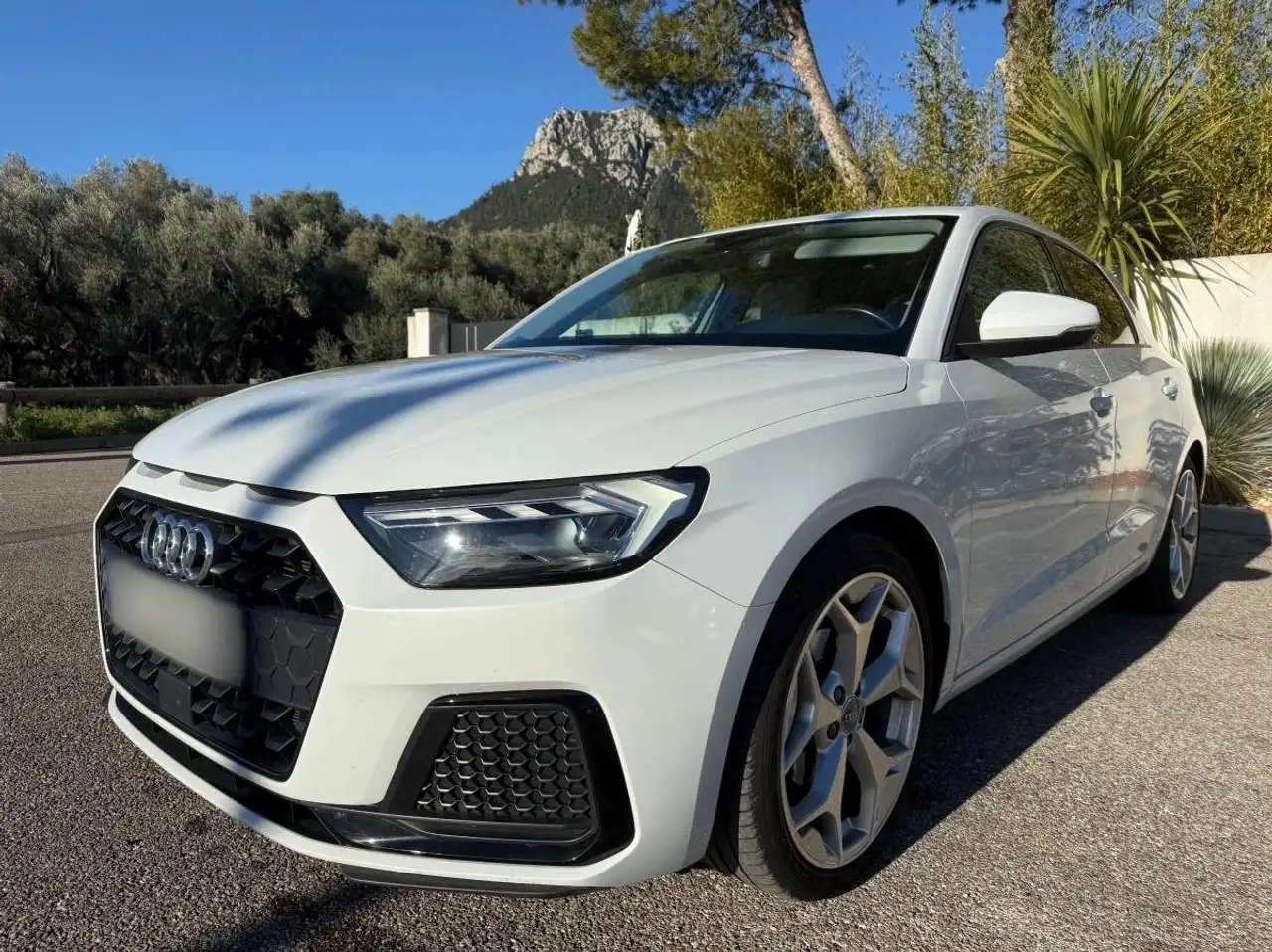 Audi A1 Sportback 30 1.0 TFSi GPF 116ch Boîte auto S-Tronic7 Design Sline — photo 1 of 20