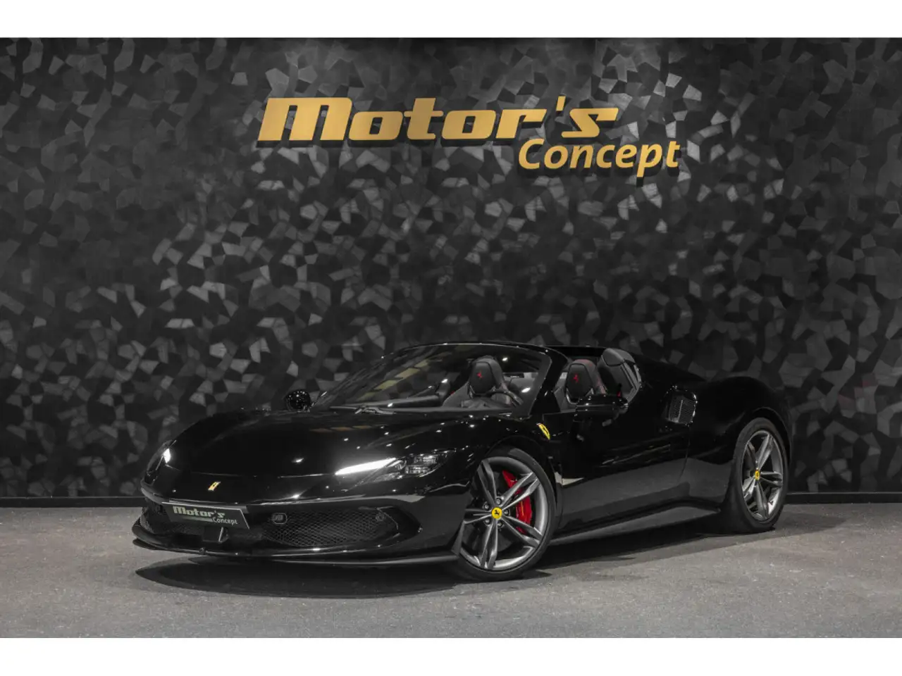 Ferrari 296 GTS NERO DS 1250 V6 BI-TURBO — photo 1 of 30