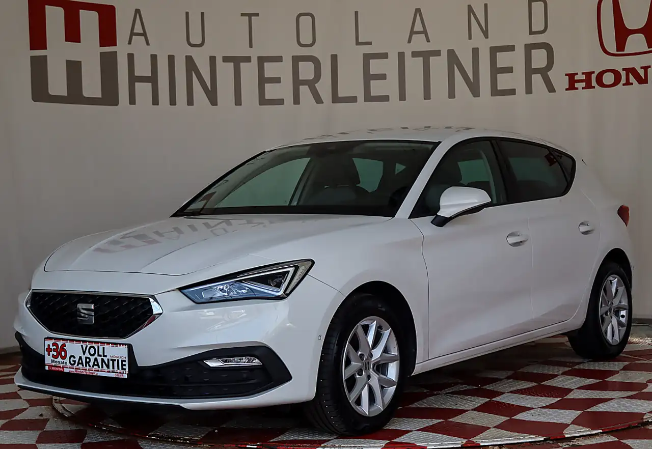 SEAT Leon TSI Style / ACC / LED / WINTER-PAKET — photo 1 of 32