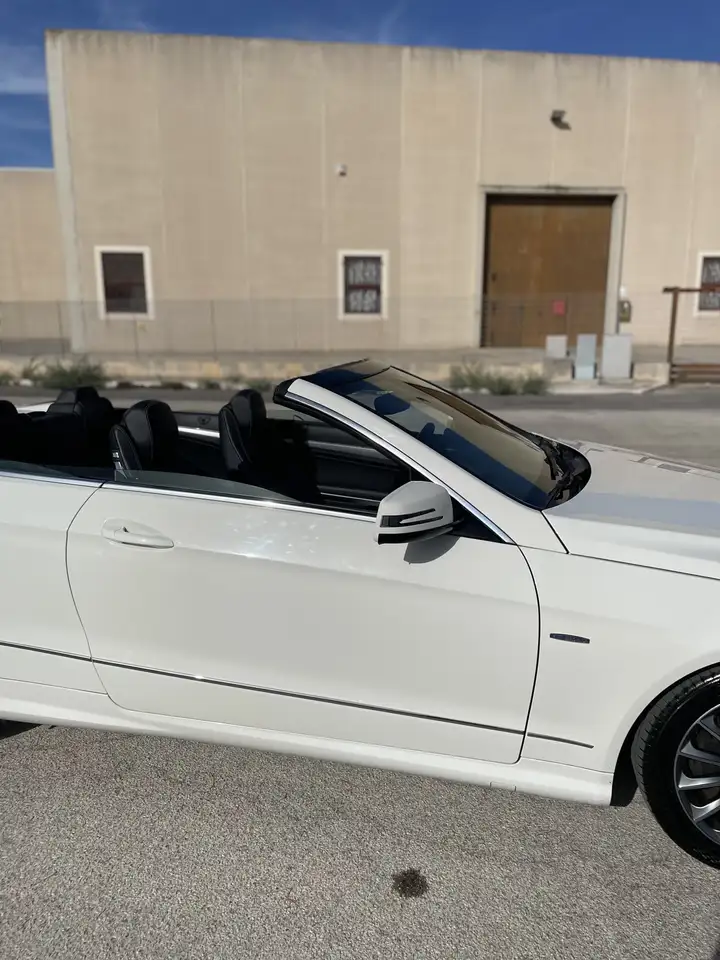Mercedes-Benz E 250 Cabriolet — photo 1 of 15