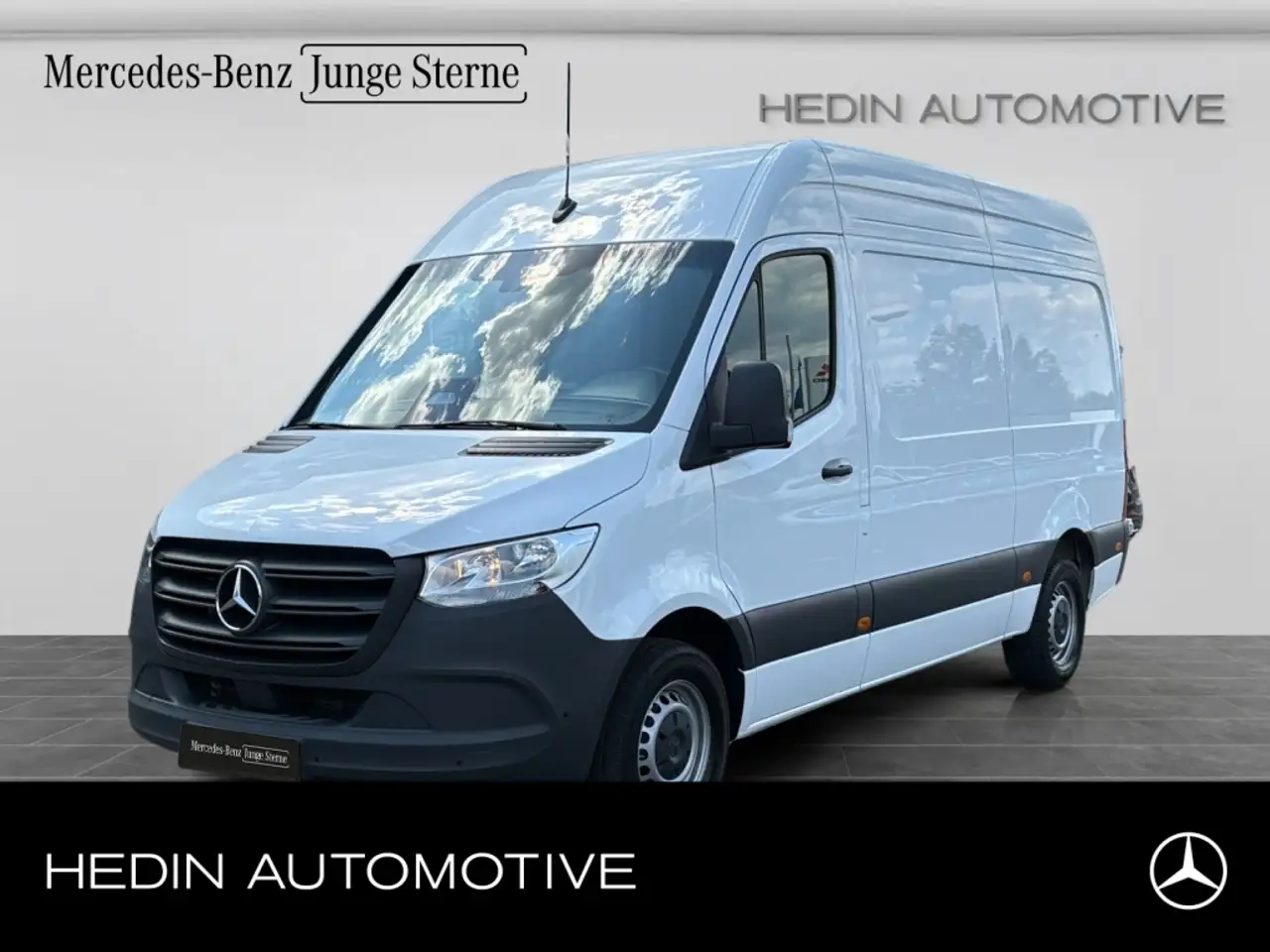 Mercedes-Benz Sprinter 317 CDI Ka PRO L2 Hochdach|NAVI|SHZ|KAM — photo 1 of 15