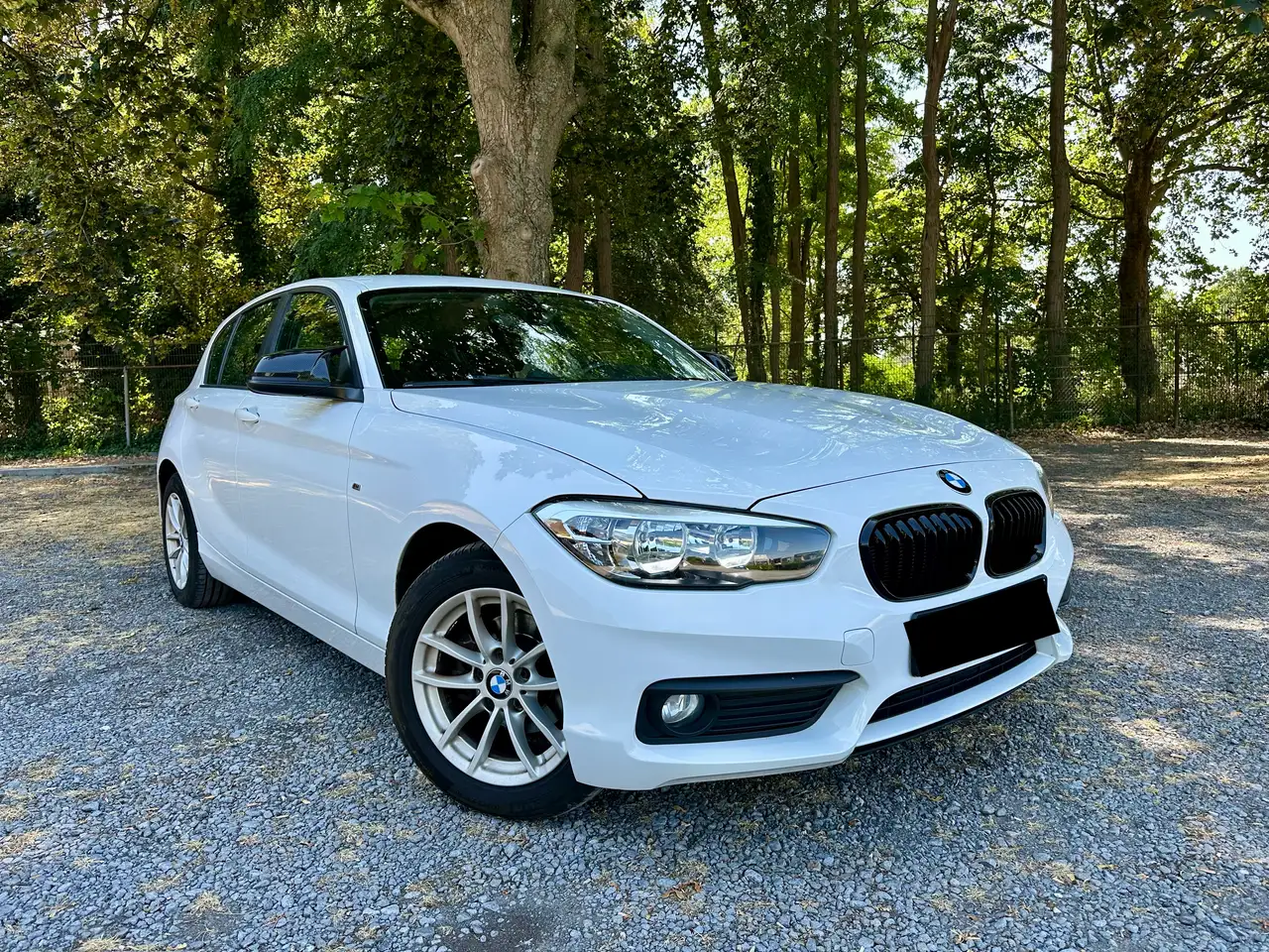 BMW 116 Benzine-GPS- Zetel Verwarming- Euro6 — photo 1 of 10