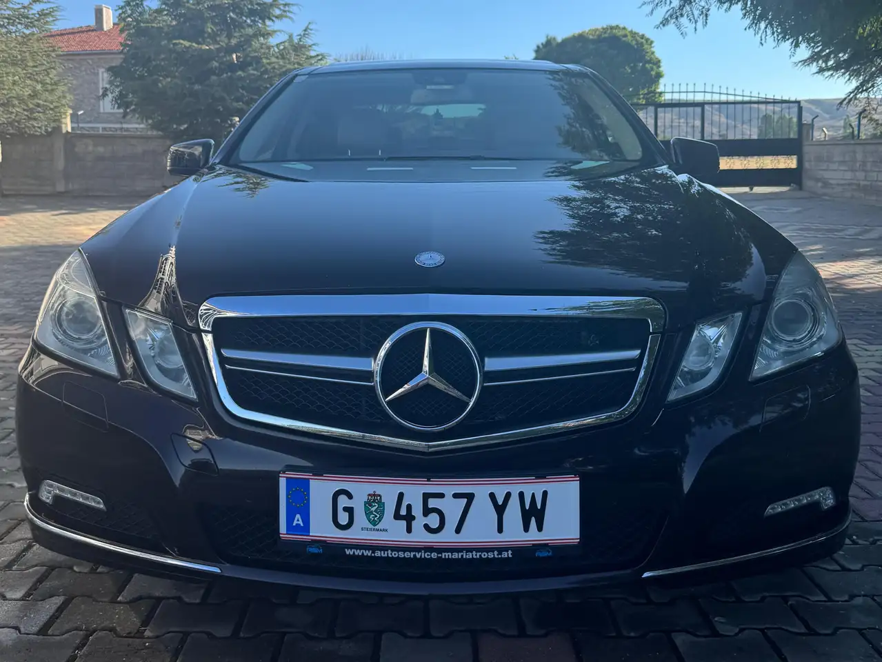 Mercedes-Benz E 250 E 250 Elegance BlueEfficiency CDI Aut. Elegance — photo 1 of 12