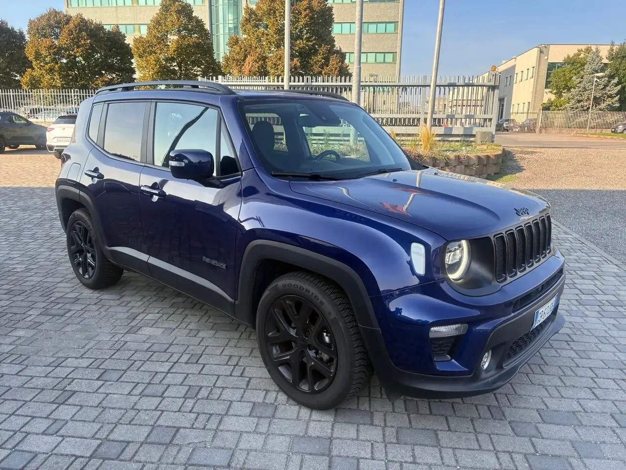 Jeep Renegade 1.0 T3 120cv Night Eagle — photo 1 of 15