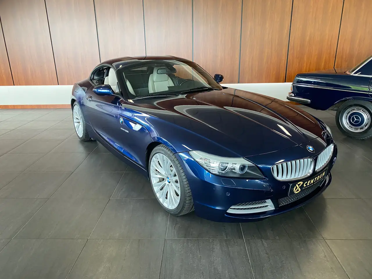 BMW Z4 undefined sDrive35i — photo 1 of 16