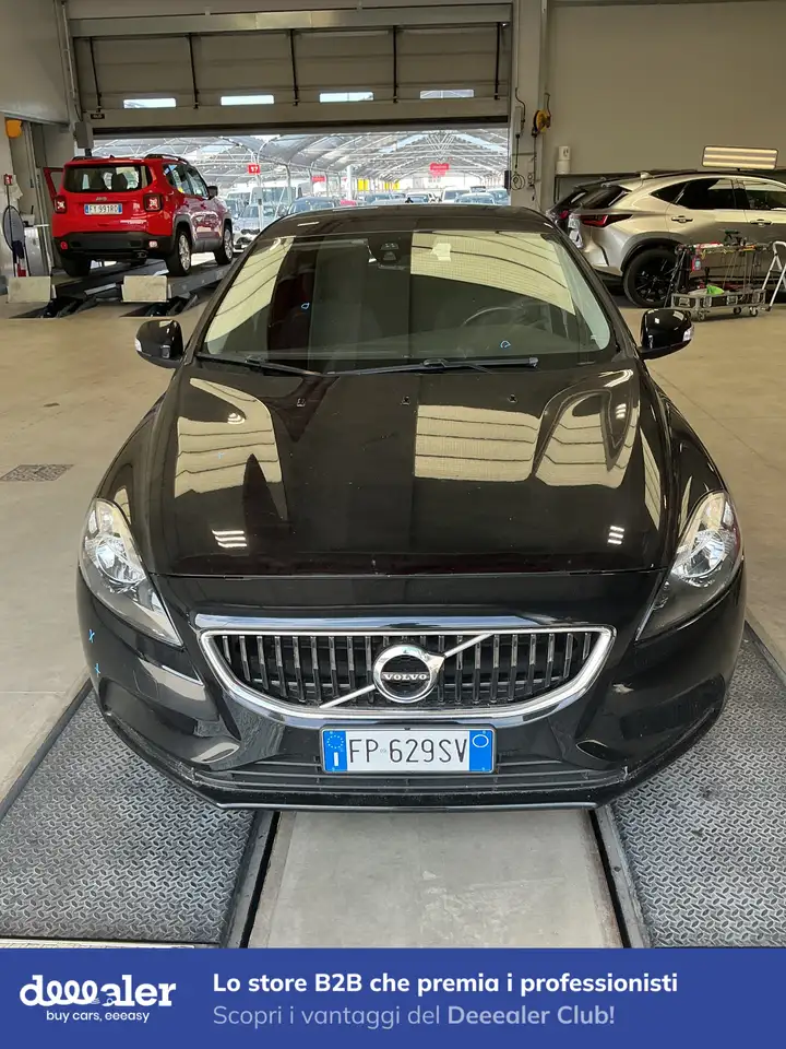 Volvo V40 V40 D2 Business *SOLO COMMERCIANTI* — photo 1 of 10
