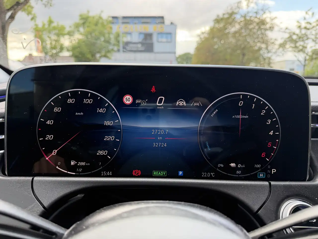 2025 Mercedes-Benz E 300 de T 9G-TRONIC AVANTGARDE | DISTR.+, photograph 12
