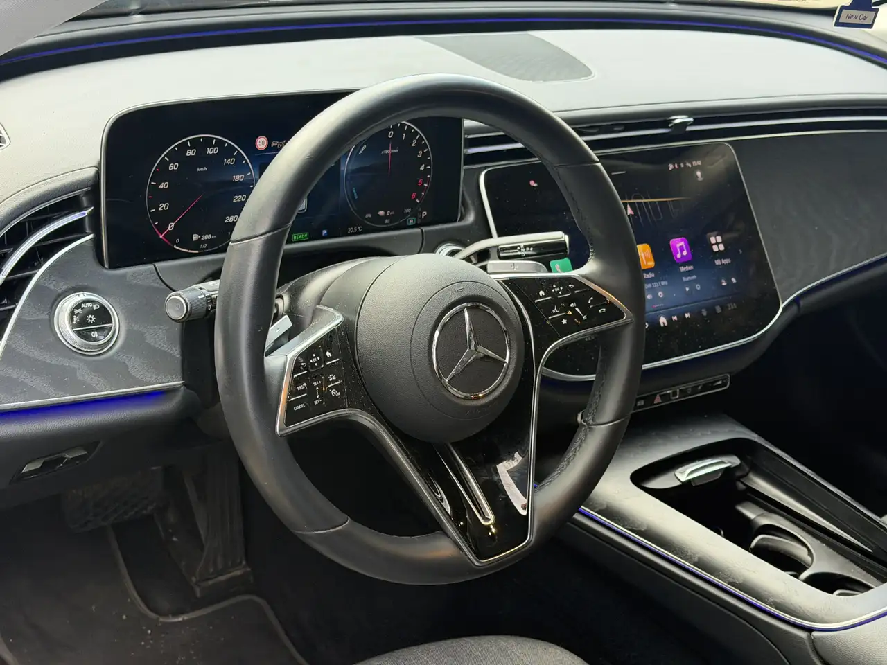 2025 Mercedes-Benz E 300 de T 9G-TRONIC AVANTGARDE | DISTR.+, photograph 5