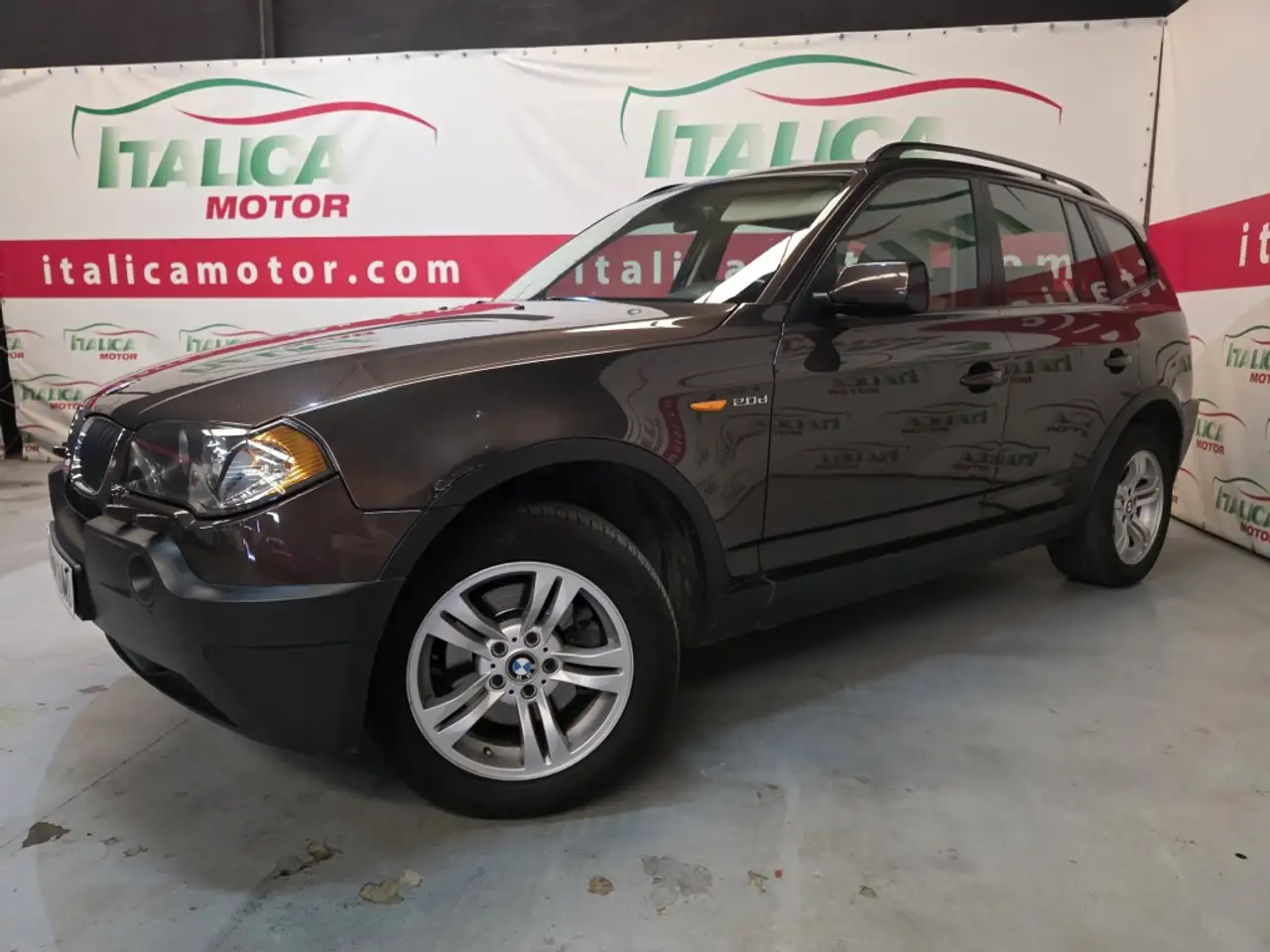 BMW X3 2.0d — photo 1 of 14