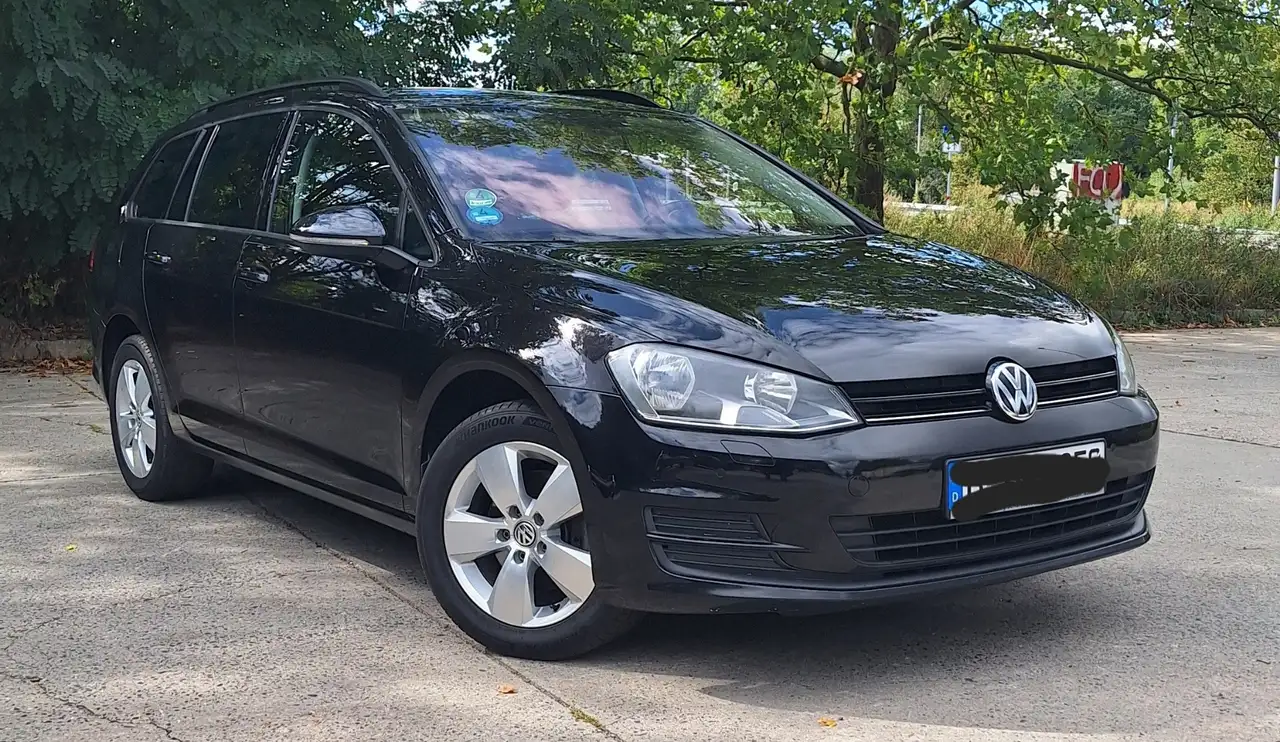 Volkswagen Golf Variant 1.6 BlueTDI Comfortline — photo 1 of 13