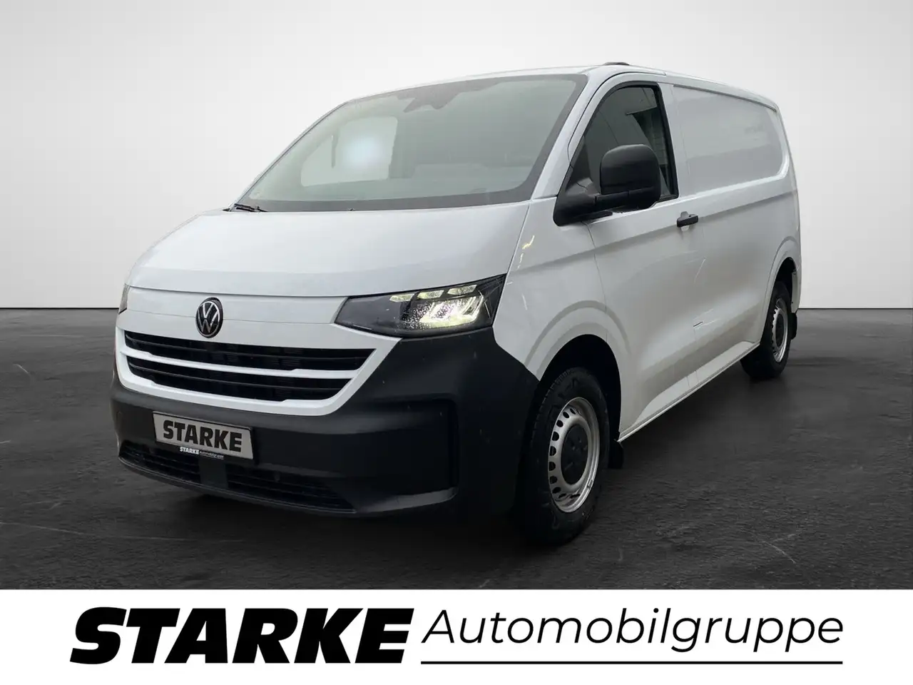 Volkswagen T7 Transporter Kasten 2.0 TDI — photo 1 of 17