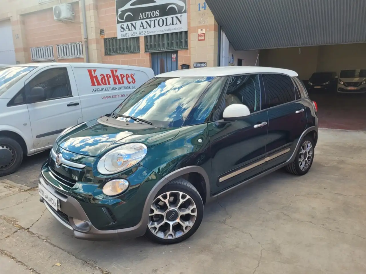 Fiat 500L 1.6Mjt II S&S Cross — photo 1 of 28