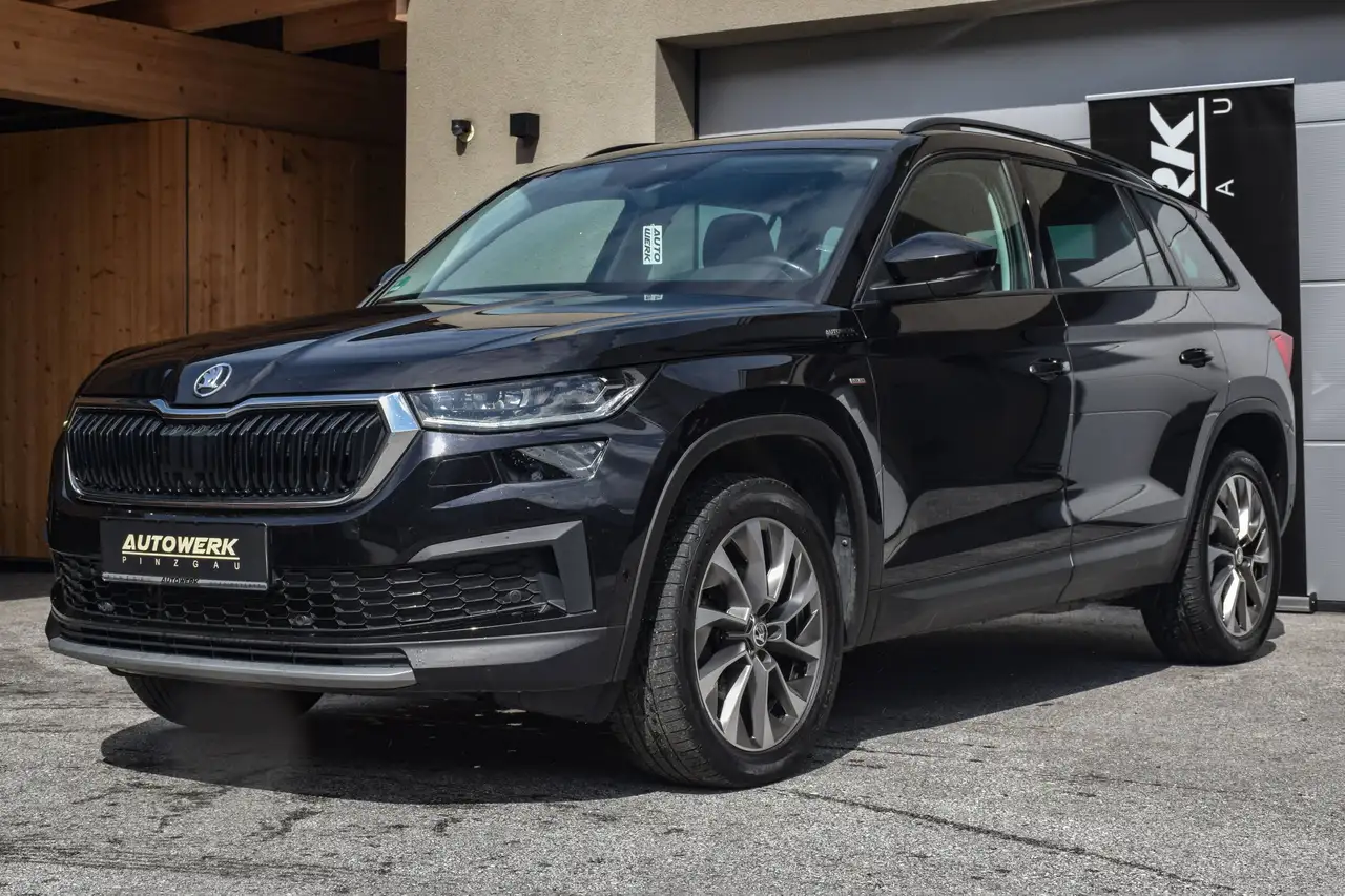 Skoda Kodiaq Kodiaq 2,0 TDI 4x4 Ambition Clever DSG — photo 1 of 24