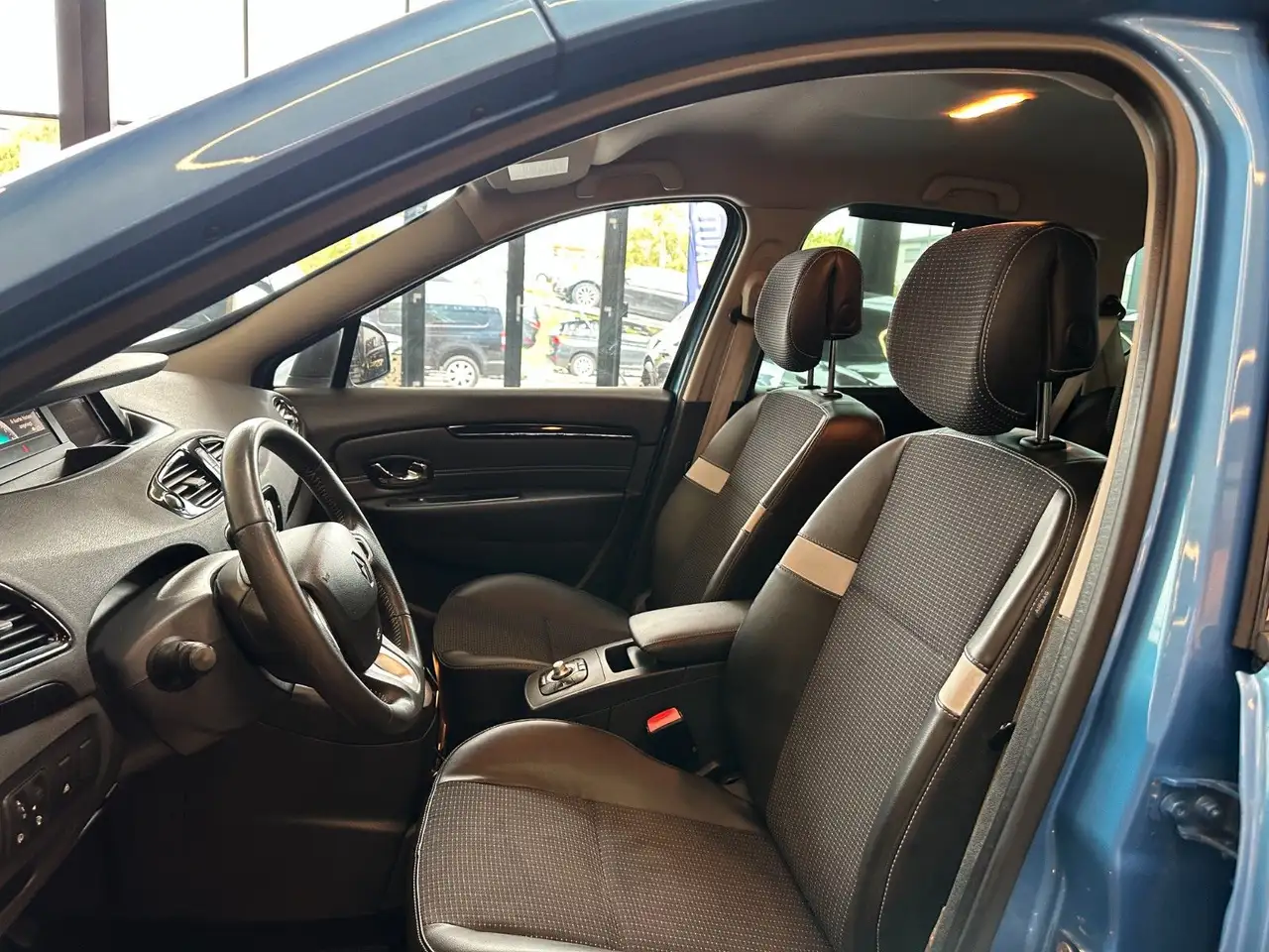 2012 Renault Scenic *BOSE*AHK*TEMPO*NAVI*KAMERA*KLIMA*, photograph 11