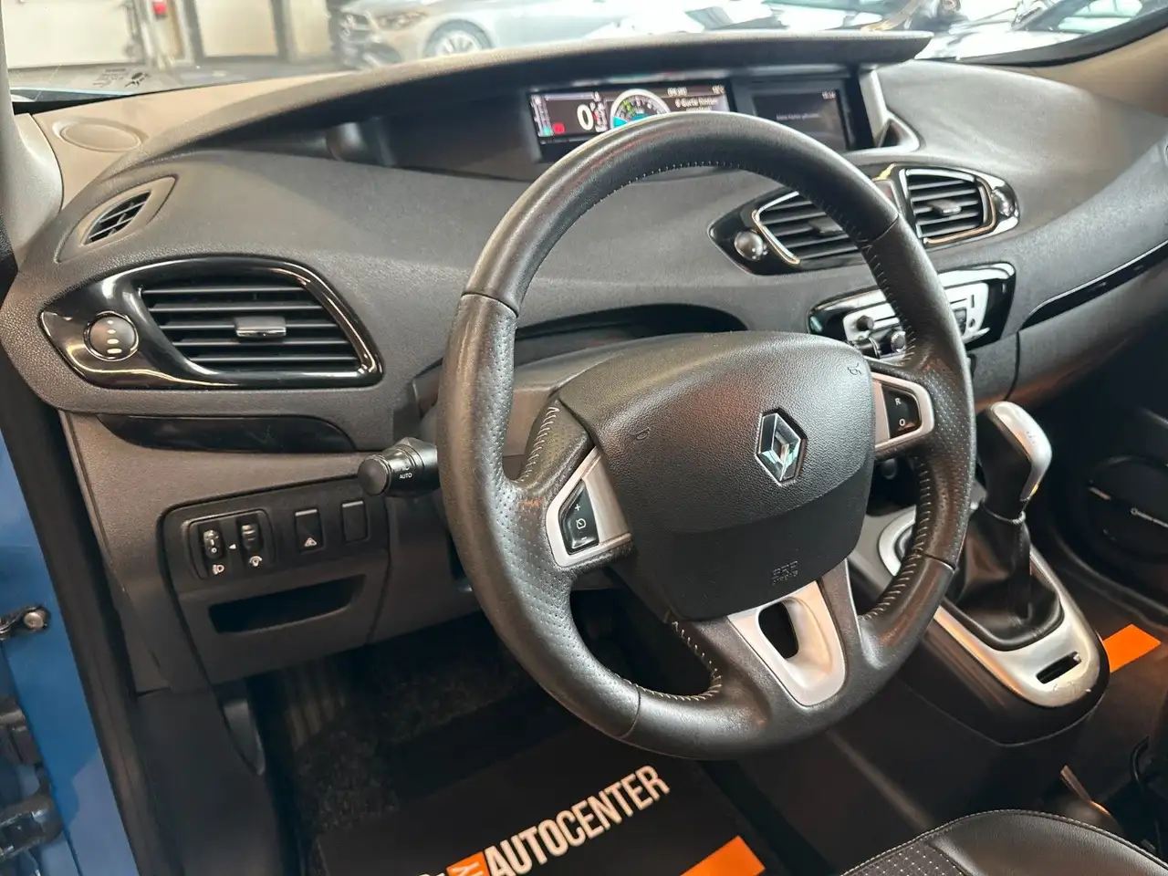 2012 Renault Scenic *BOSE*AHK*TEMPO*NAVI*KAMERA*KLIMA*, photograph 8