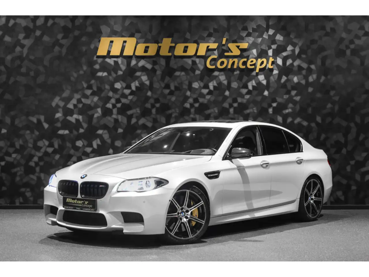 BMW M5 F10 COMPETITION 1/200 — photo 1 of 30