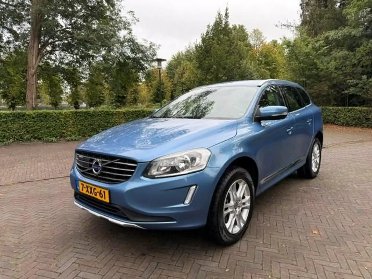 Volvo XC60 T5 Ocean Race 245PK Leer/Navi/Cruise/Winterset — photo 1 of 29