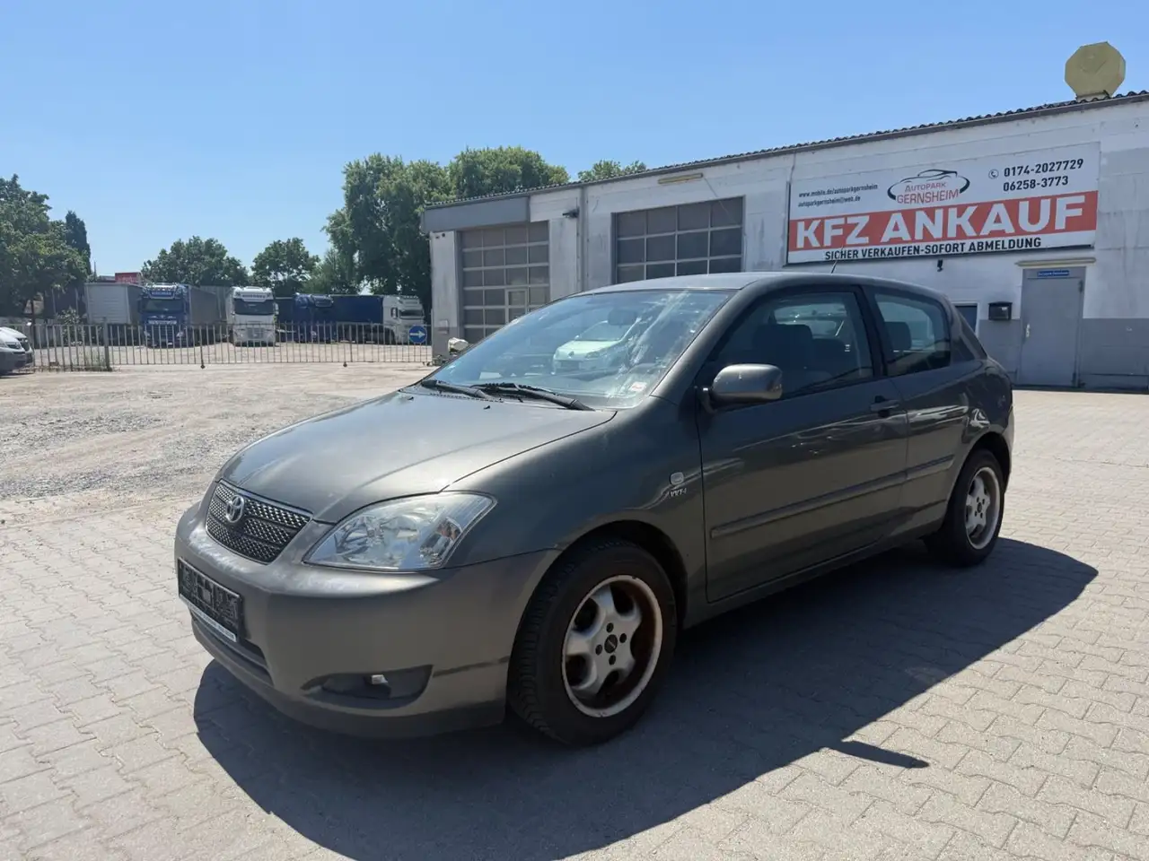 Toyota Corolla 1.6 Sol / Compact Klimaautom 3-Türig — photo 1 of 13
