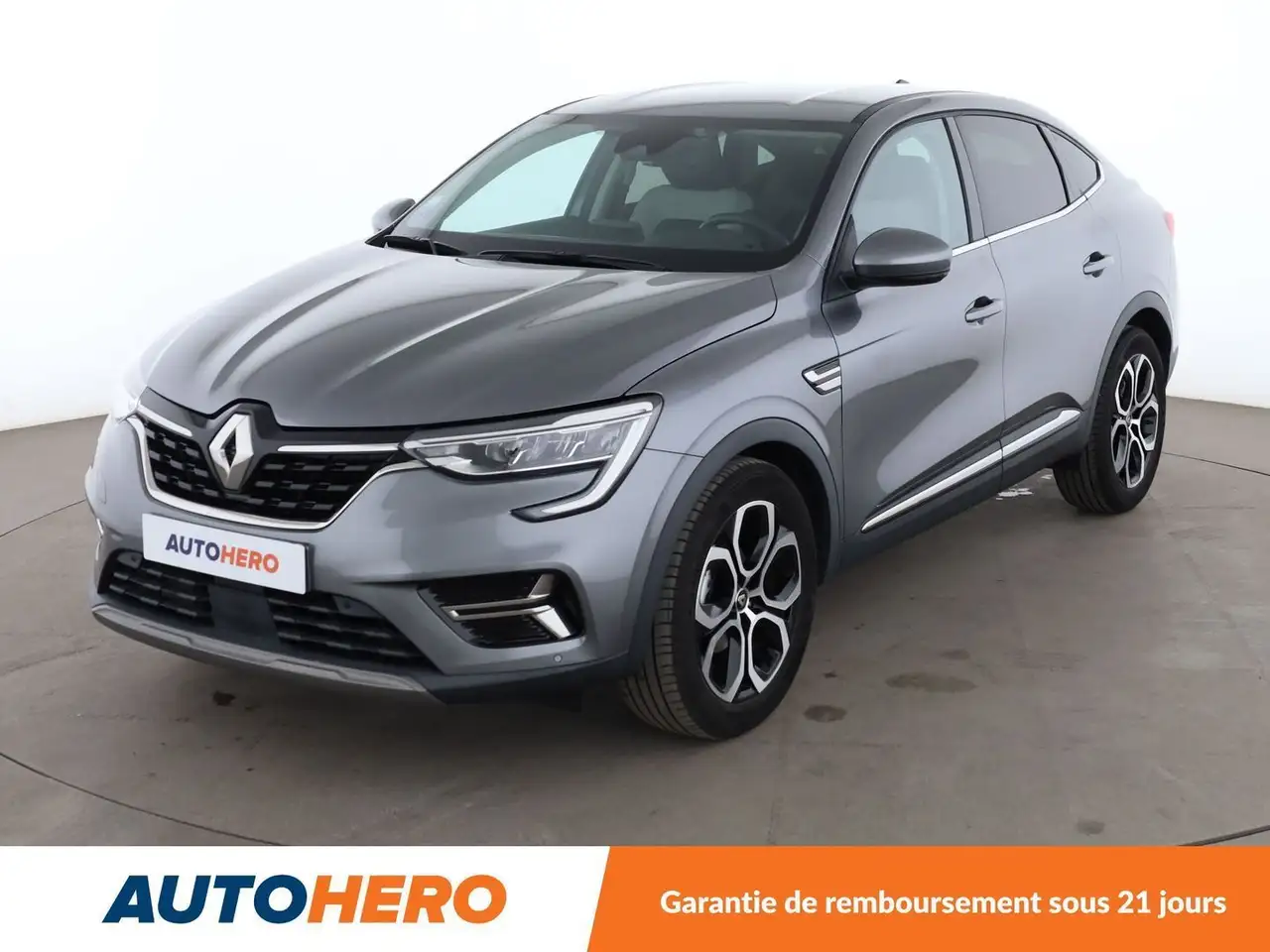 Renault Arkana 1.3 TCe Intens EDC — photo 1 of 40